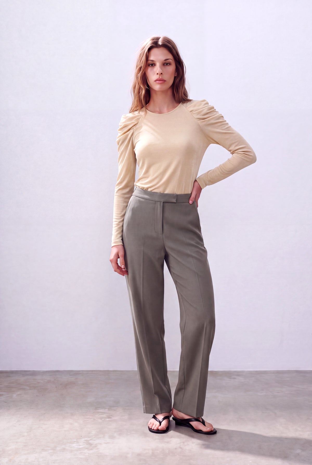 Ekru Kadın Ekru Dokulu Bisiklet Yaka Uzun Kollu Pile Detaylı Bluz ROXANNE - Top - Westmark London EU(TR) Store Organik Pamuklu Sürdürülebilir Moda