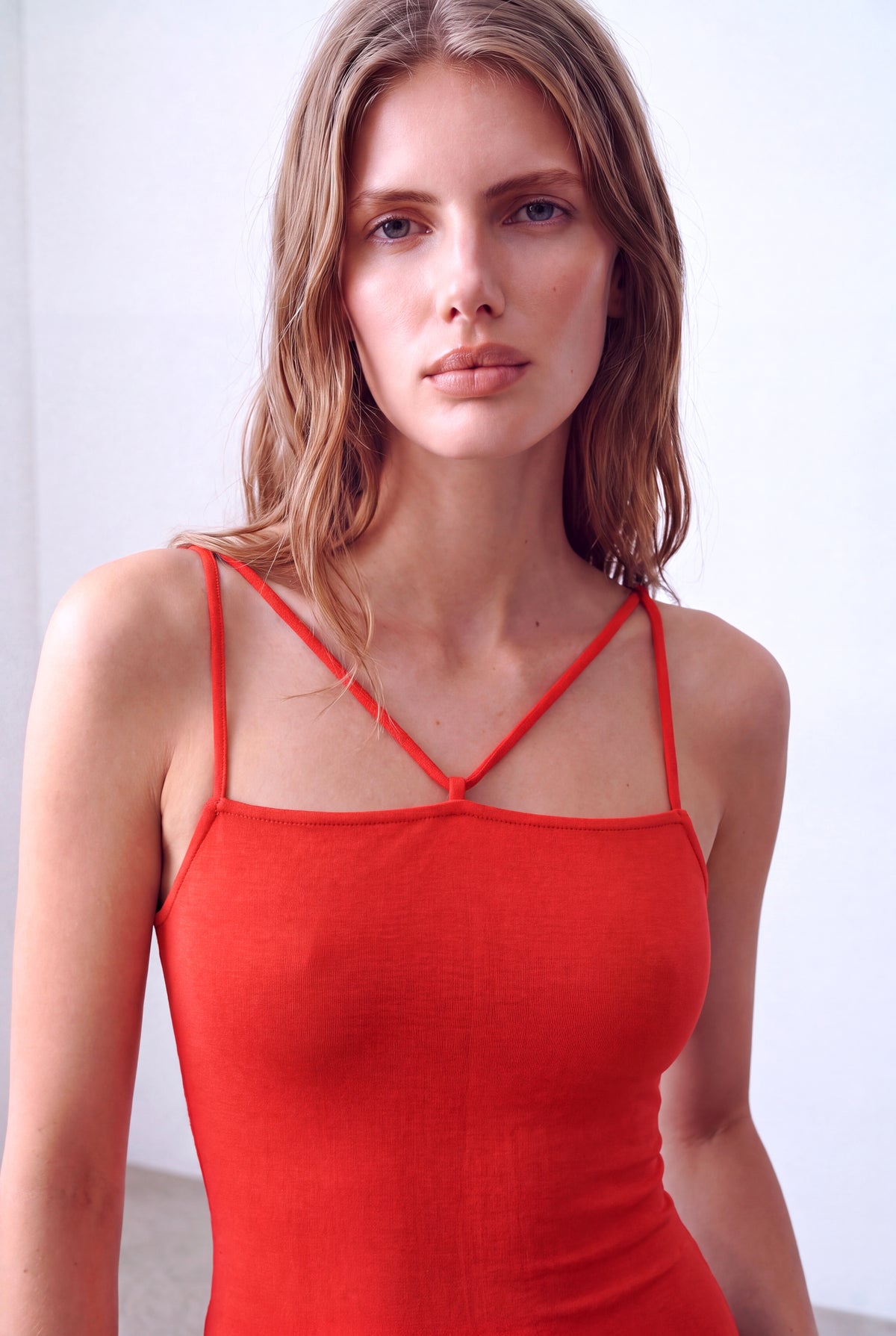 Parlak Kırmızı Kadın Parlak Kırmızı Esnek Dokulu Askılı Kolsuz Çapraz Çift İp Askı Detaylı Mini Elbise JOY - Dress - Westmark London EU(TR) Store Organik Pamuklu Sürdürülebilir Moda