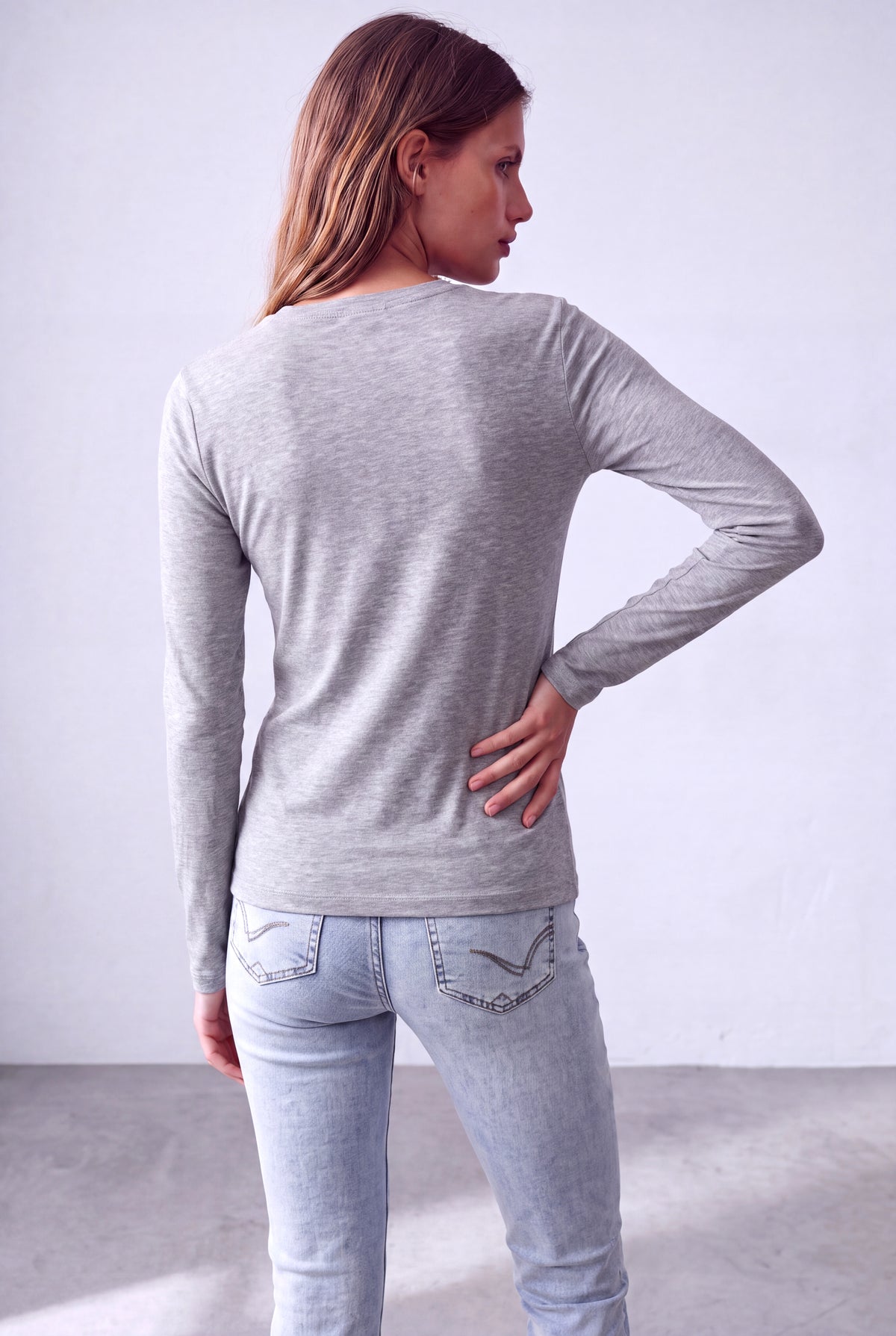 Gri Melanj Kadın Gri Melanj Viskon Bisiklet Yaka Uzun Kollu Yırtmaç Detaylı Bluz BONNIE - Top - Westmark London EU(TR) Store Organik Pamuklu Sürdürülebilir Moda