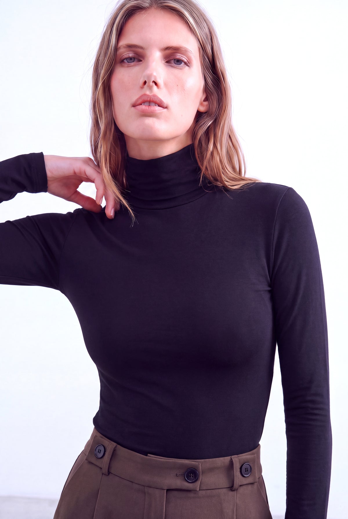 Siyah Kadın Siyah Modal / Pamuk Karışımlı Balıkçı Yaka Uzun Kollu Bluz ORLA - Top - Westmark London EU(TR) Store Organik Pamuklu Sürdürülebilir Moda