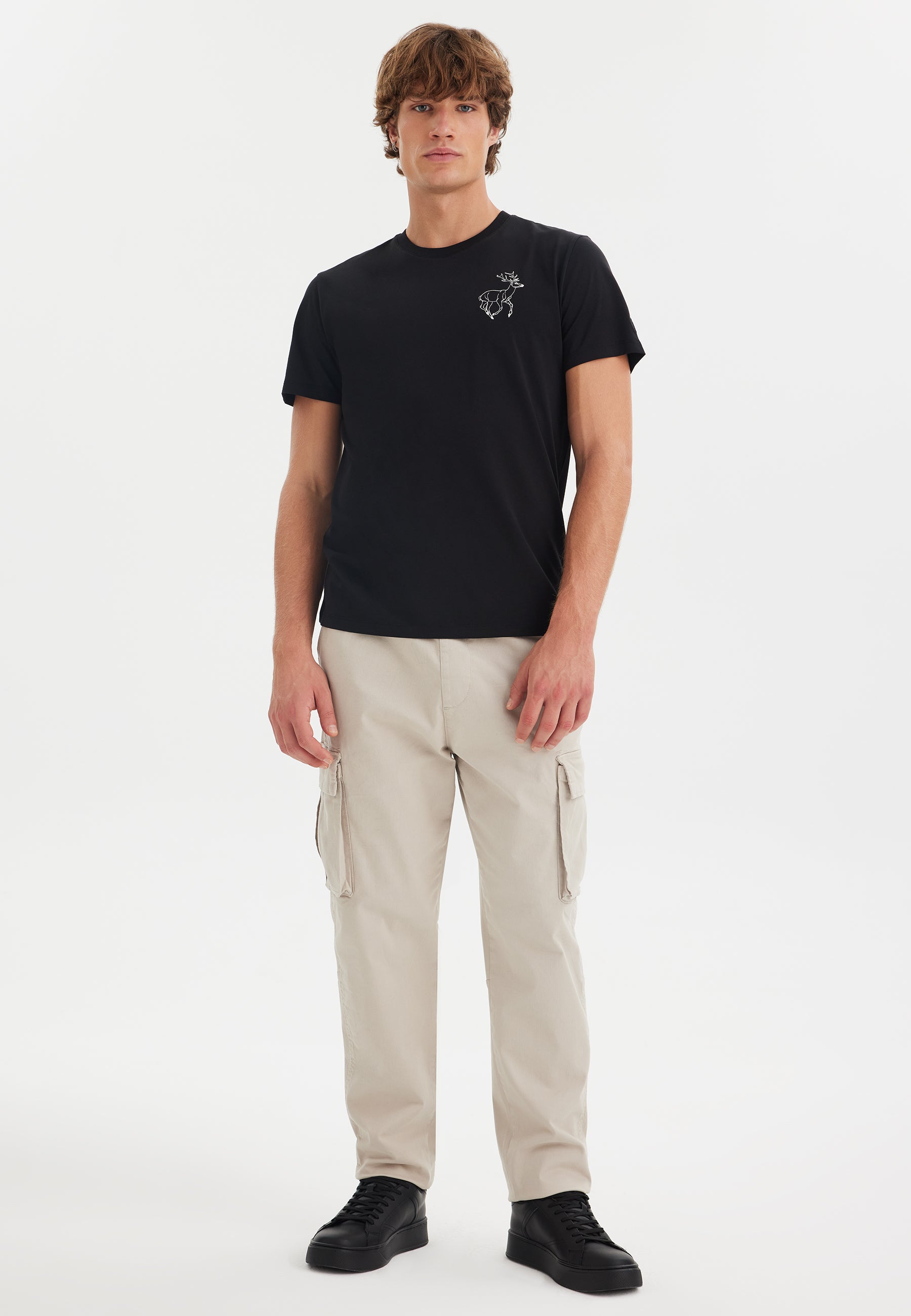 Siyah Baskılı Bisiklet Yaka Pamuklu Erkek T-Shirt WMEMBROIDERY DEER - T-Shirt - Westmark London EU(TR) Store Organik Pamuklu Sürdürülebilir Moda