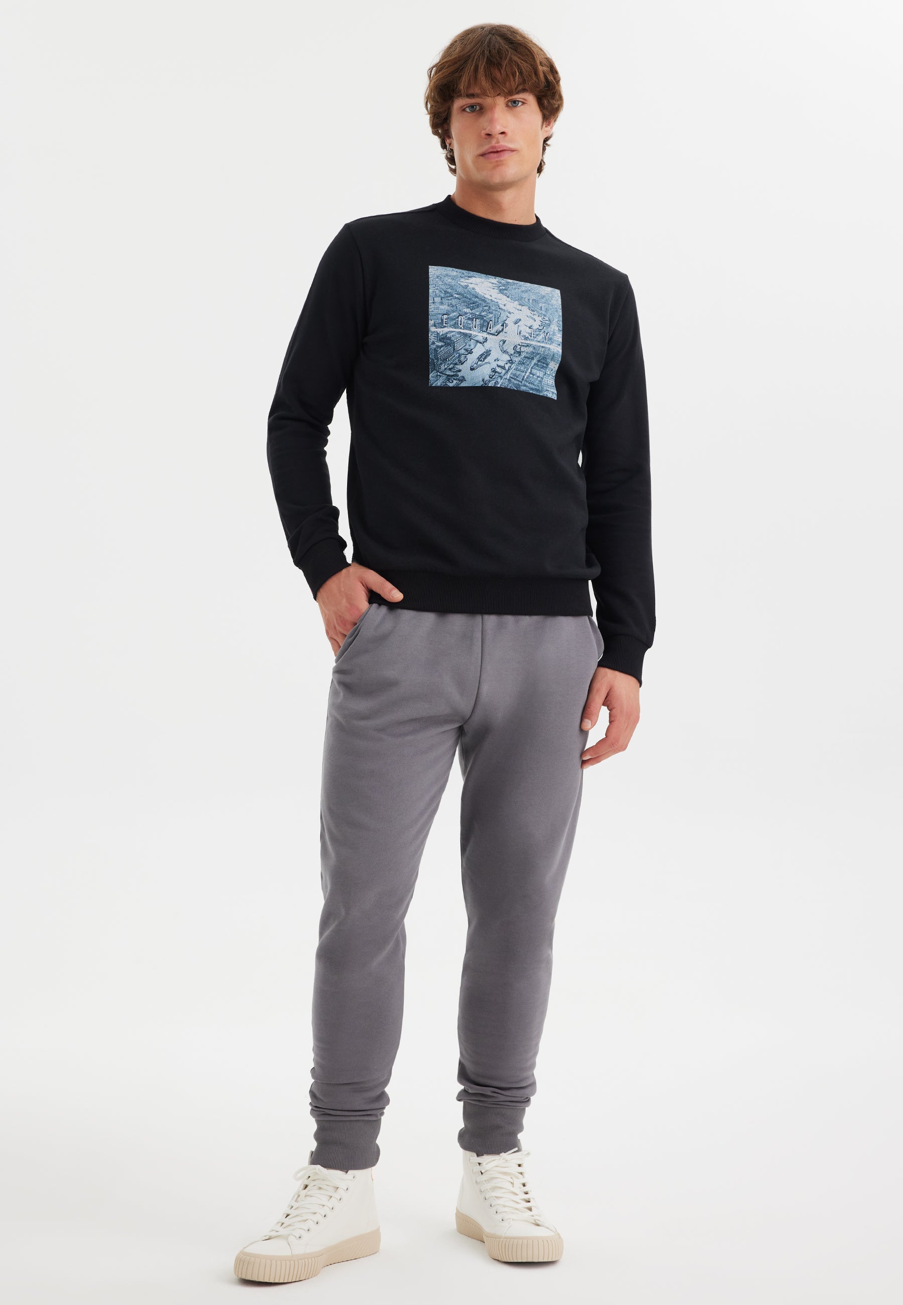 Siyah Baskılı Bisiklet Yaka Pamuklu Regular Fit Erkek Sweatshirt WMLONDON EQUALITY - Sweatshirt - Westmark London EU(TR) Store Organik Pamuklu Sürdürülebilir Moda