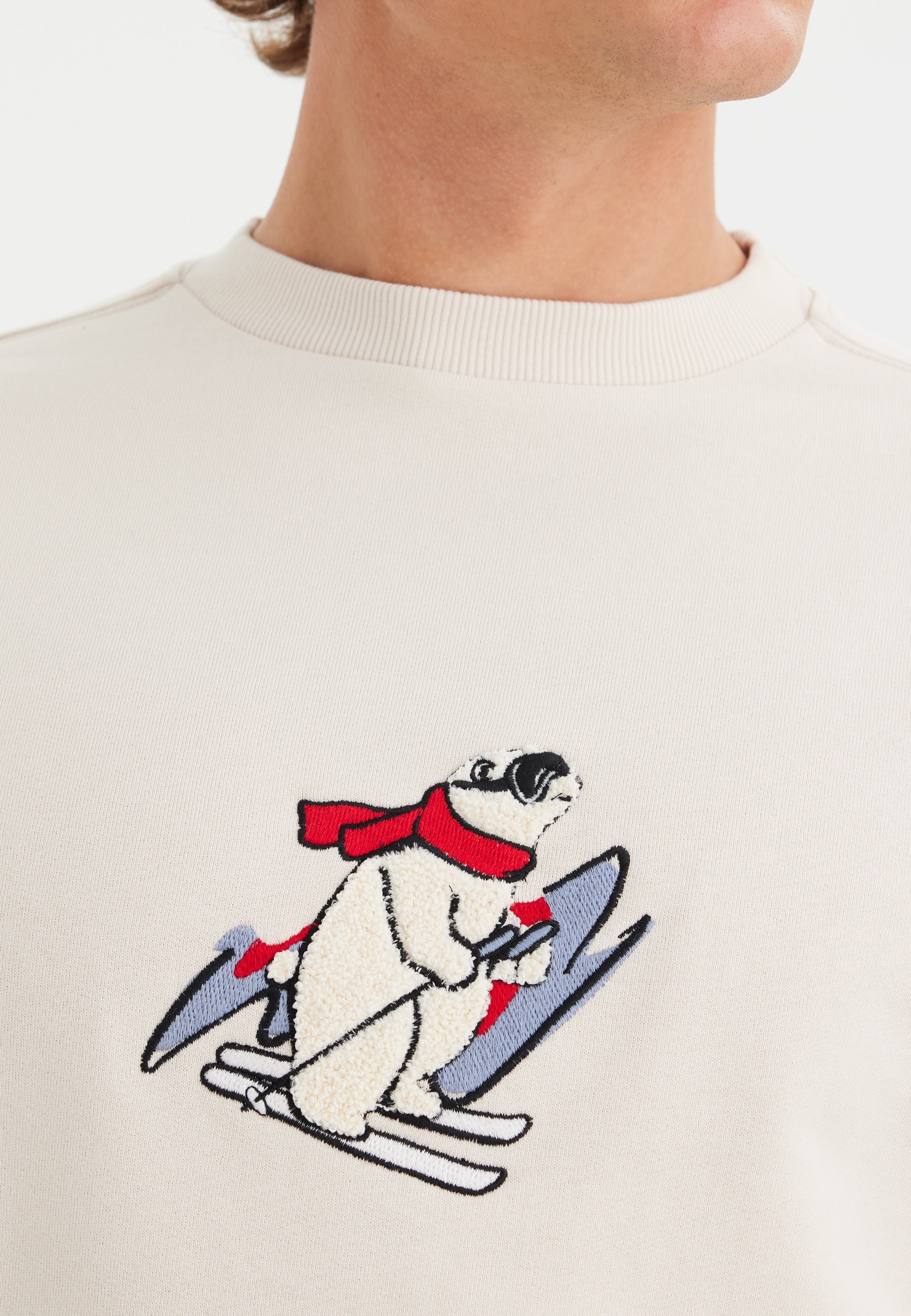 Beyaz Baskılı Bisiklet Yaka Pamuklu Regular Fit Erkek Sweatshirt WMCARTOON SKI - Sweatshirt - Westmark London EU(TR) Store Organik Pamuklu Sürdürülebilir Moda