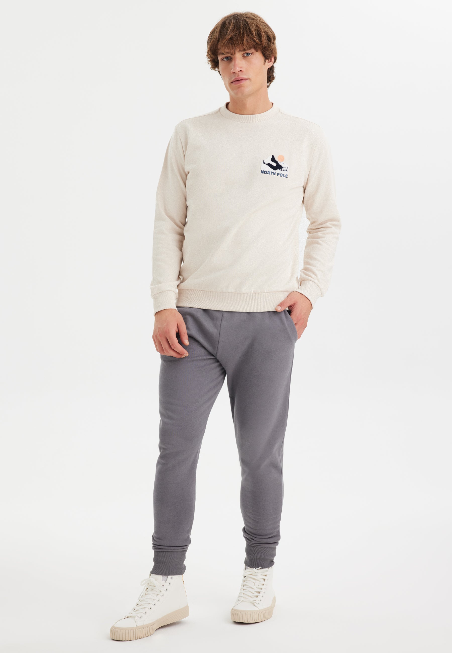 Beyaz Baskılı Bisiklet Yaka Pamuklu Regular Fit Erkek Sweatshirt WMDESTINATION POLE - Sweatshirt - Westmark London EU(TR) Store Organik Pamuklu Sürdürülebilir Moda