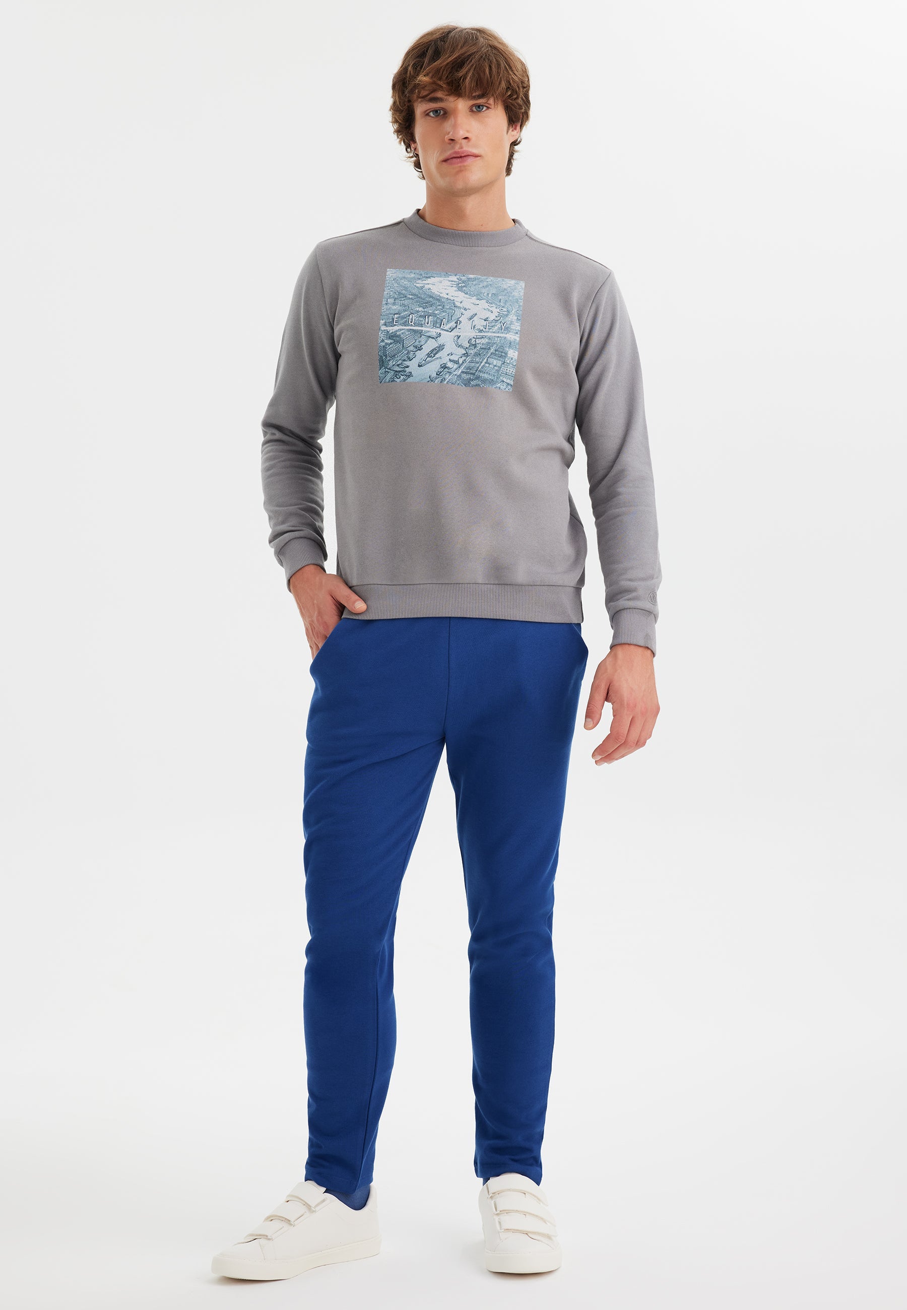 Gri Baskılı Bisiklet Yaka Pamuklu Regular Fit Erkek Sweatshirt WMLONDON EQUALITY - Sweatshirt - Westmark London EU(TR) Store Organik Pamuklu Sürdürülebilir Moda