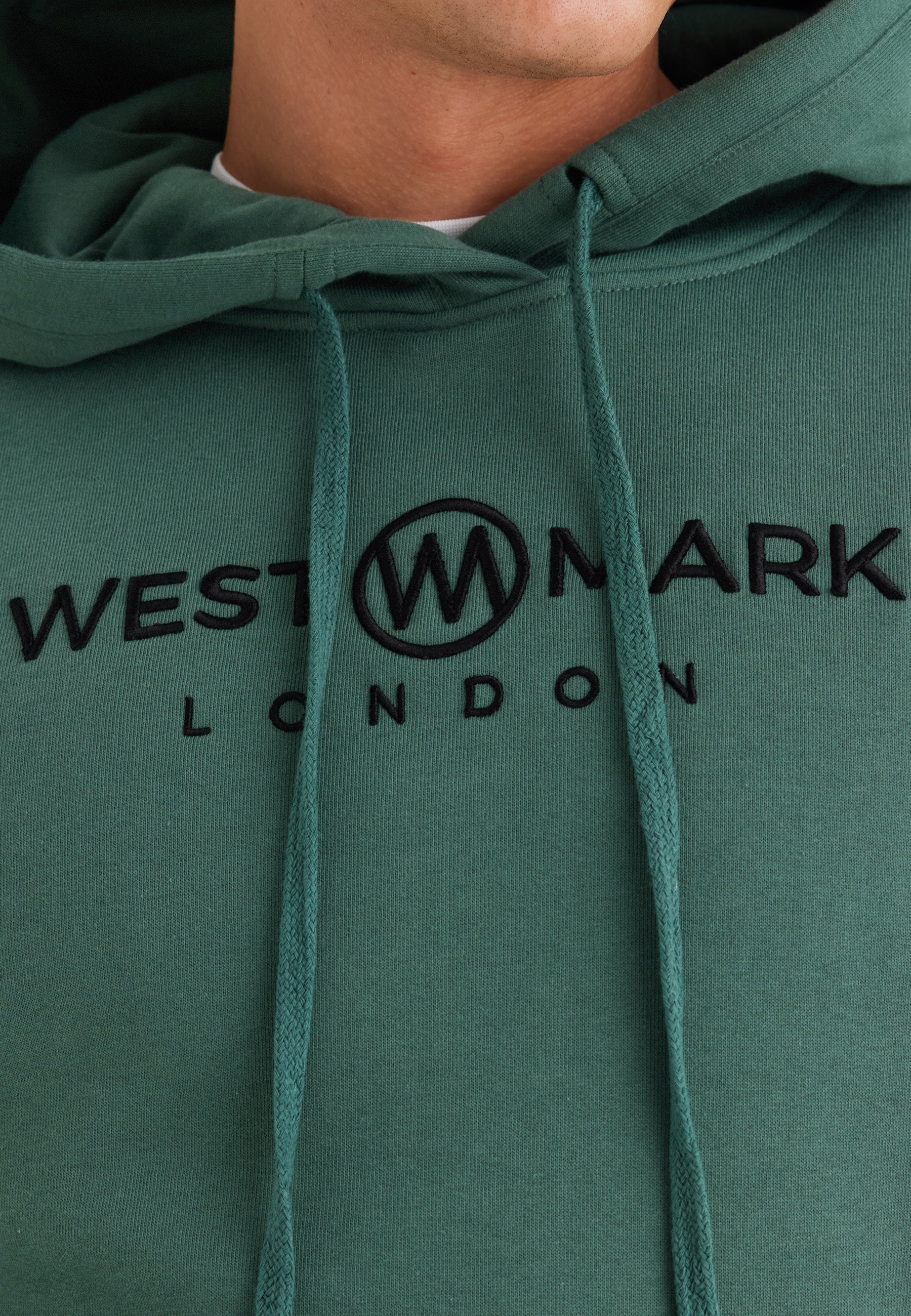 Yeşil Baskılı Kapüşonlu Cepli Pamuklu Regular Fit Erkek Sweatshirt SIGNATURE - Sweatshirt - Westmark London EU(TR) Store Organik Pamuklu Sürdürülebilir Moda