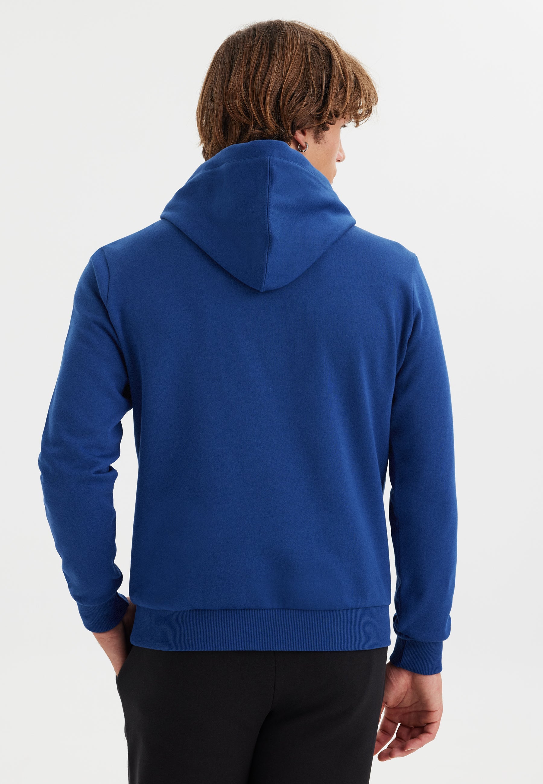 Mavi Baskılı Kapüşonlu Cepli Pamuklu Regular Fit Erkek Sweatshirt SIGNATURE - Sweatshirt - Westmark London EU(TR) Store Organik Pamuklu Sürdürülebilir Moda