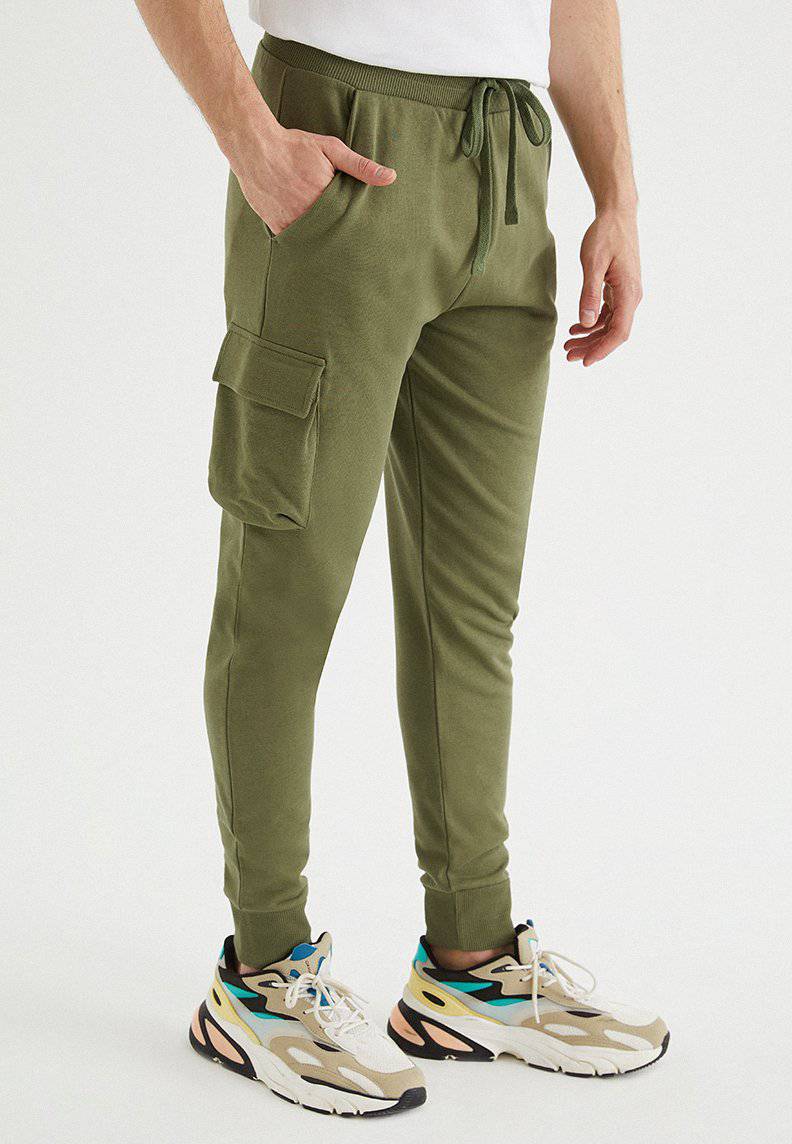 CORE UTILITY JOGGER in Capulet Olive - Sweatpant - Westmark London EU(TR) Store Organik Pamuklu Sürdürülebilir Moda