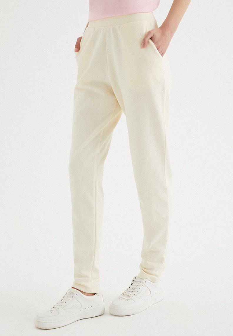 ENJOY TAPPERED JOGGER in Pearled Ivory - Sweatpant - Westmark London EU(TR) Store Organik Pamuklu Sürdürülebilir Moda