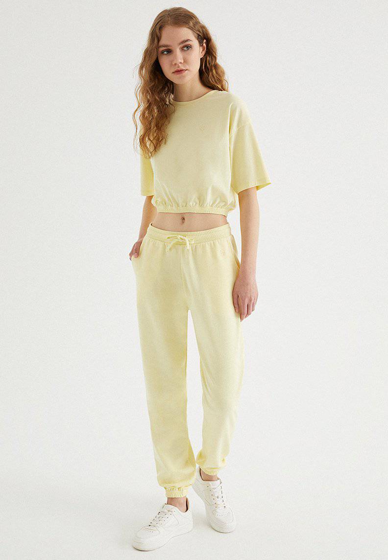 ENJOY CUFFED JOGGER in French Vanilla - Sweatpant - Westmark London EU(TR) Store Organik Pamuklu Sürdürülebilir Moda