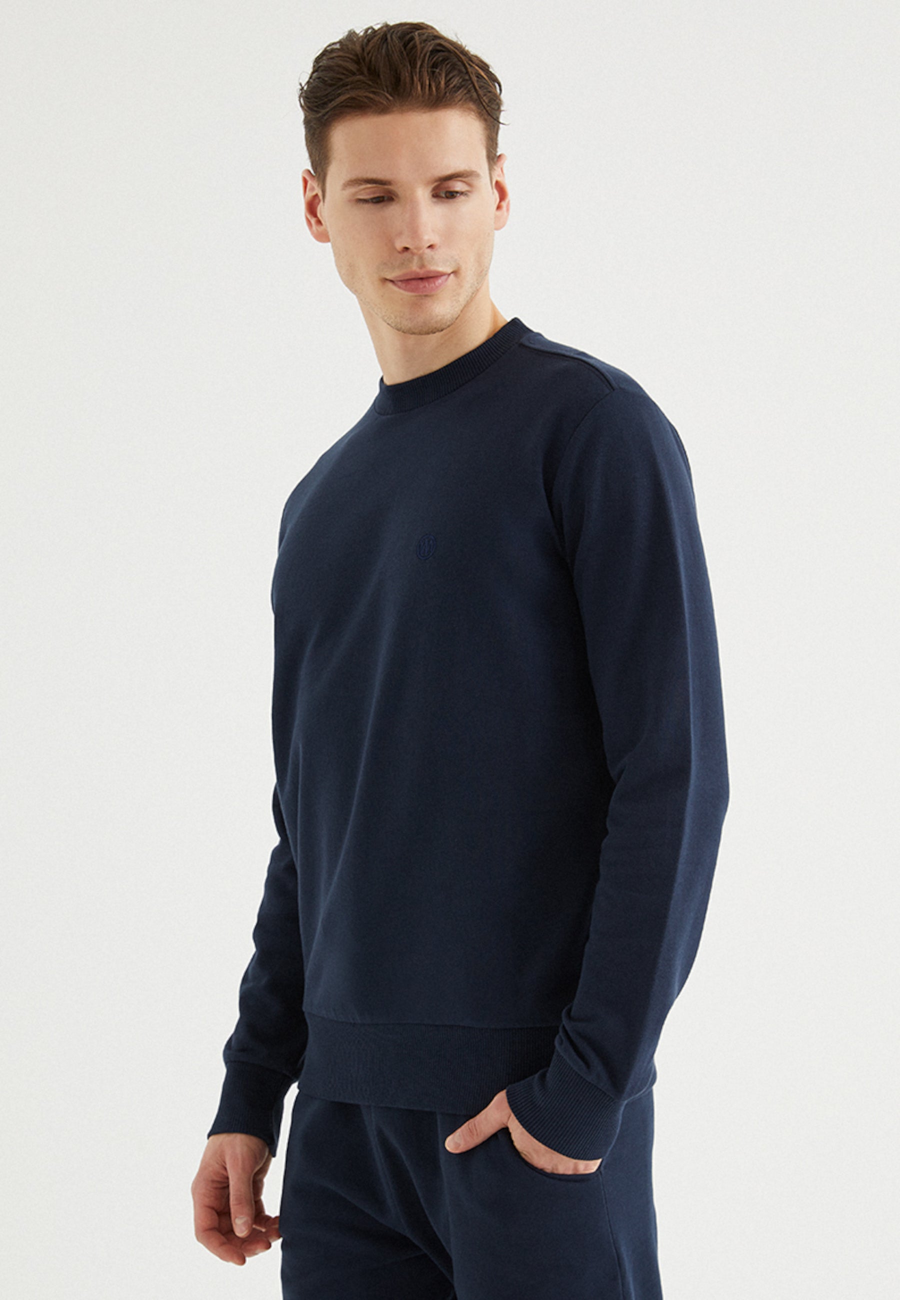 Lacivert Bisiklet Yaka Basic Pamuklu Regular Fit Erkek Sweatshirt CORE - Sweatshirt - Westmark London EU(TR) Store Organik Pamuklu Sürdürülebilir Moda