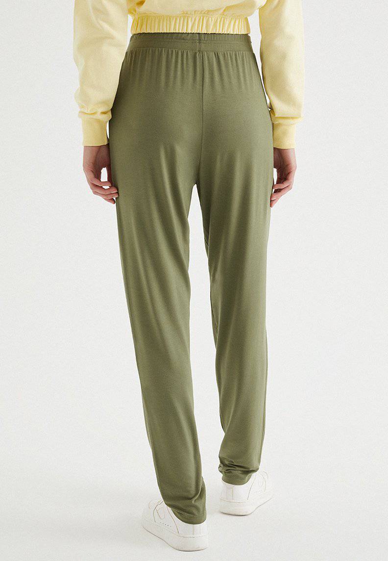 SOFT RELAXED JOGGER in Capulet Olive - Sweatpant - Westmark London EU(TR) Store Organik Pamuklu Sürdürülebilir Moda