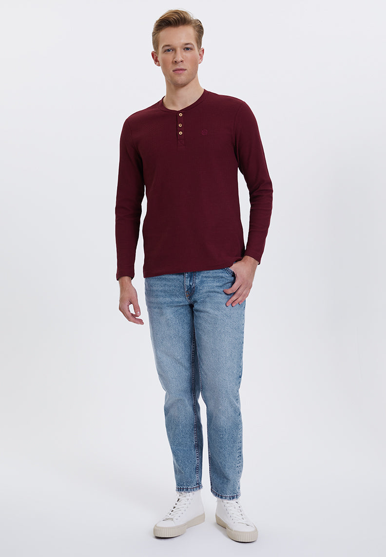 ESSENTIALS LONG SLEEVE HENLEY in Cabernet - T-Shirt - Westmark London EU(TR) Store Organik Pamuklu Sürdürülebilir Moda