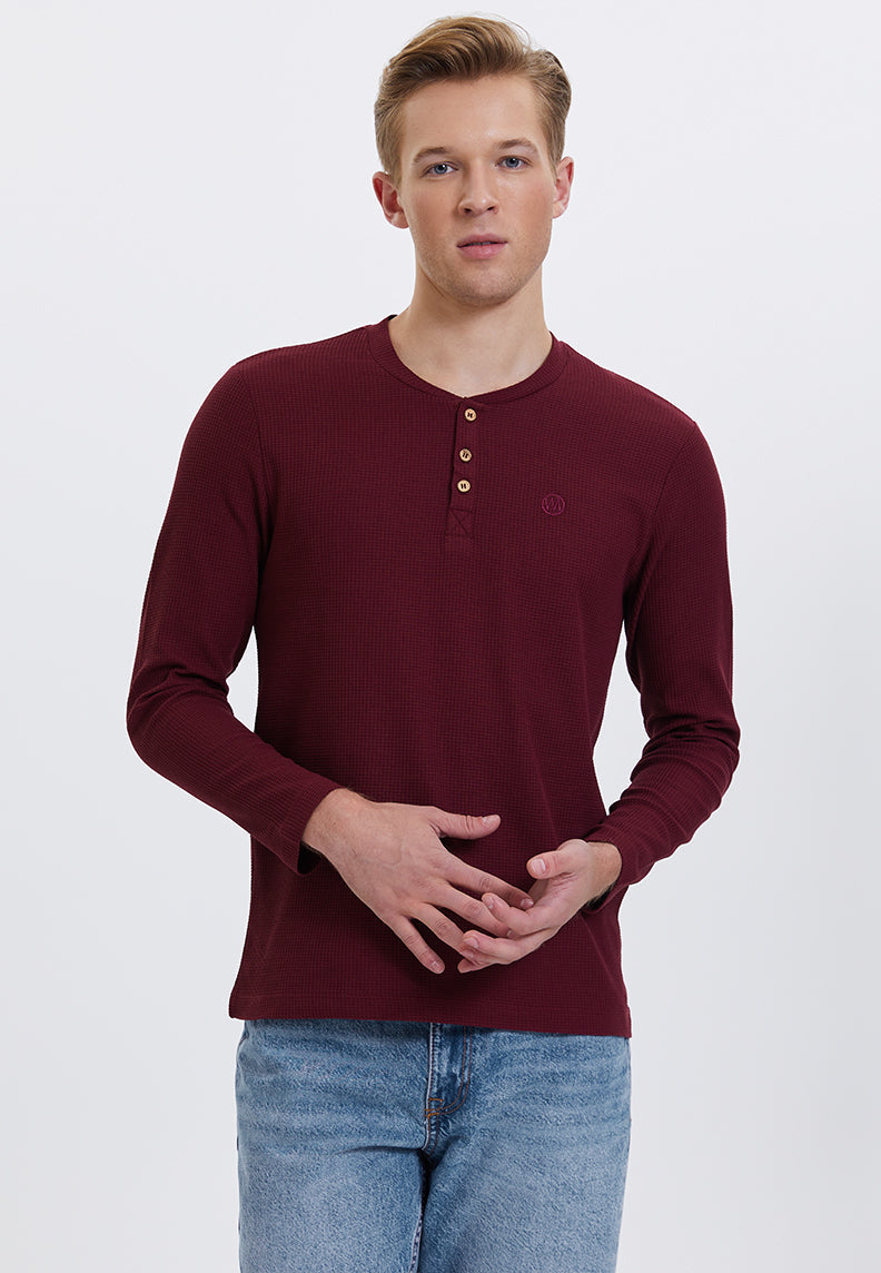 ESSENTIALS LONG SLEEVE HENLEY in Cabernet - T-Shirt - Westmark London EU(TR) Store Organik Pamuklu Sürdürülebilir Moda