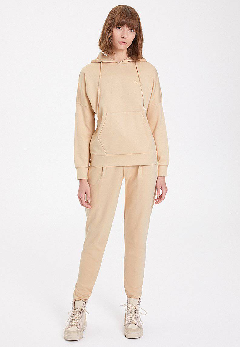 ESSENTIALS RELAXED HOODIE in Semolina - Sweatshirt - Westmark London EU(TR) Store Organik Pamuklu Sürdürülebilir Moda