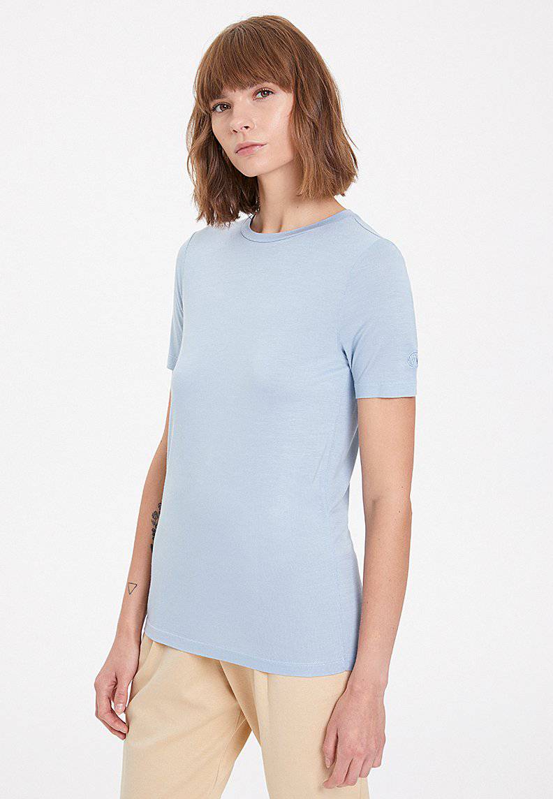 ESSENTIALS CREW NECK LOOSE TEE in Dusty Blue - T-Shirt - Westmark London EU(TR) Store Organik Pamuklu Sürdürülebilir Moda