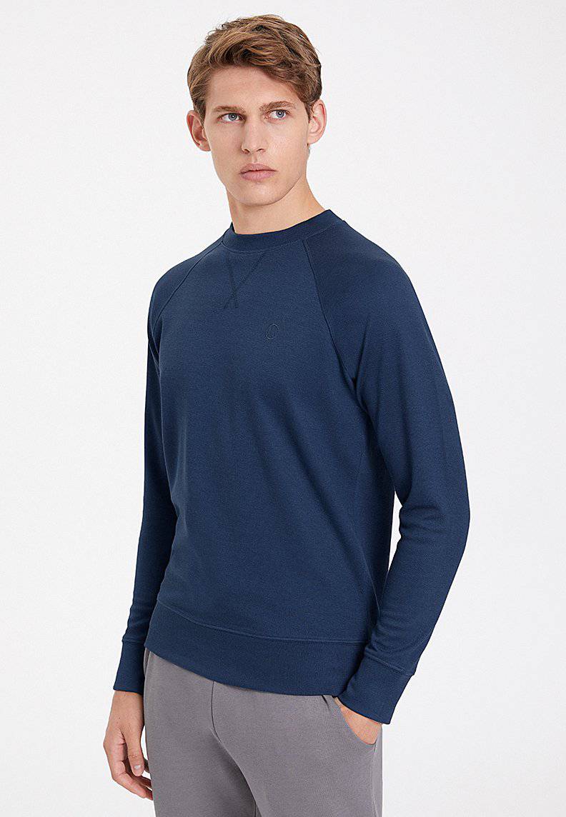 ESSENTIALS REGLAN SLEEVE SWEAT in Dress Blues - Sweatshirt - Westmark London EU(TR) Store Organik Pamuklu Sürdürülebilir Moda