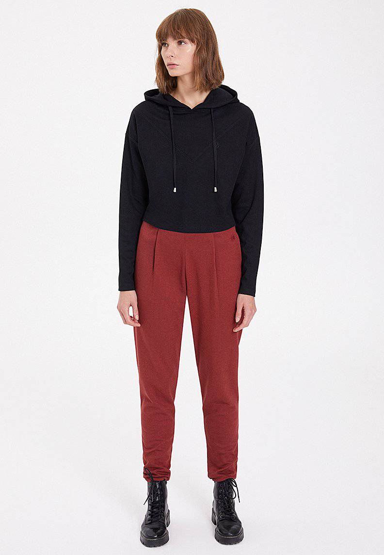 ESSENTIALS CROPPED HOODIE in Black - Sweatshirt - Westmark London EU(TR) Store Organik Pamuklu Sürdürülebilir Moda