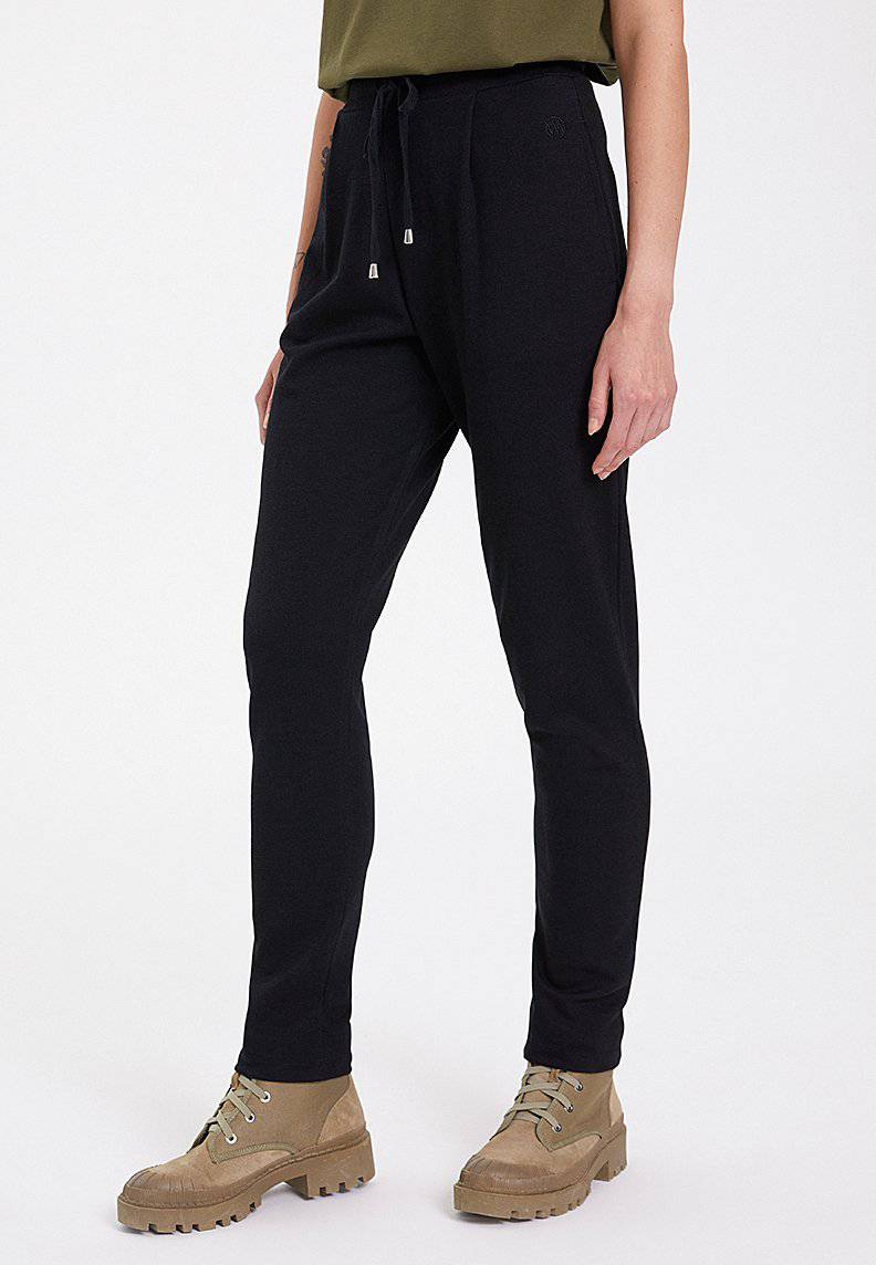 ESSENTIALS TAPPERED JOGGER in Black - Sweatpant - Westmark London EU(TR) Store Organik Pamuklu Sürdürülebilir Moda