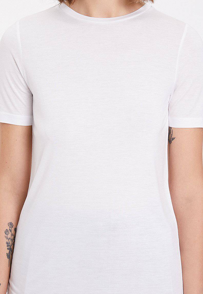 ESSENTIALS CREW NECK LOOSE TEE in White - T-Shirt - Westmark London EU(TR) Store Organik Pamuklu Sürdürülebilir Moda