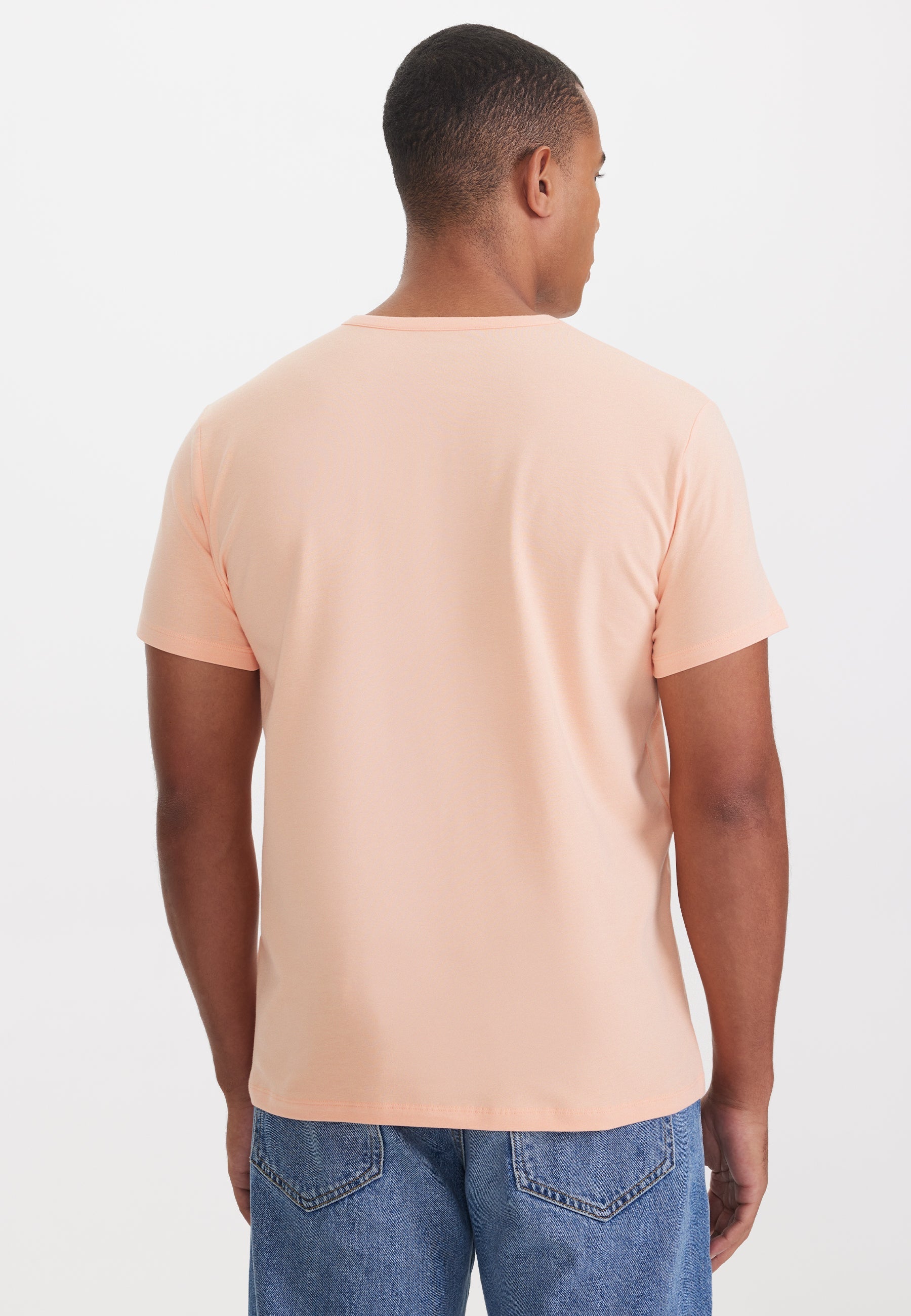 Turuncu V-Yaka Regular Fit Pamuk Elastan Karışımlı Basic Erkek T-Shirt THEO - T-Shirt - Westmark London EU(TR) Store Organik Pamuklu Sürdürülebilir Moda
