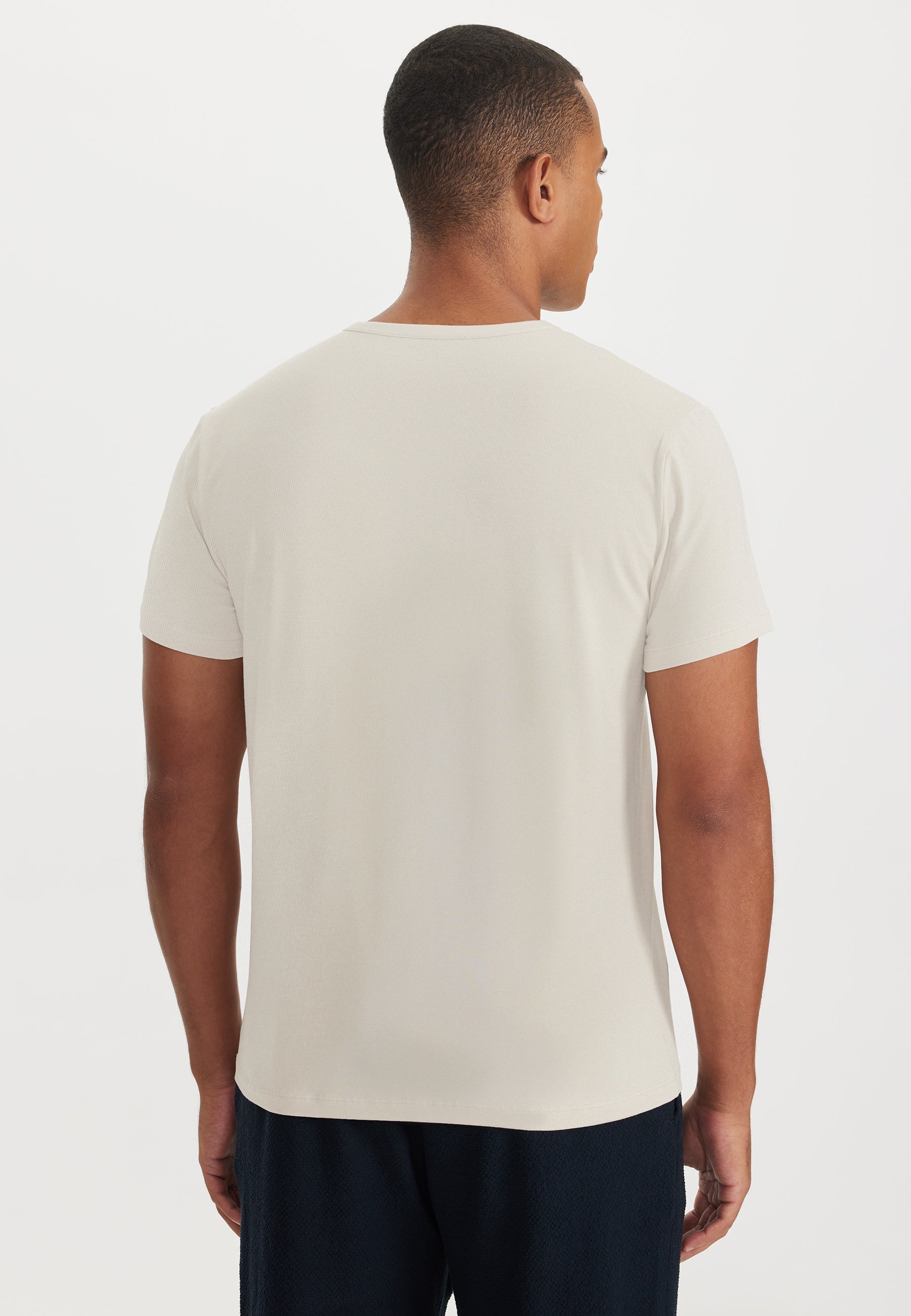 Bej V-Yaka Regular Fit Pamuk Elastan Karışımlı Basic Erkek T-Shirt THEO - T-Shirt - Westmark London EU(TR) Store Organik Pamuklu Sürdürülebilir Moda