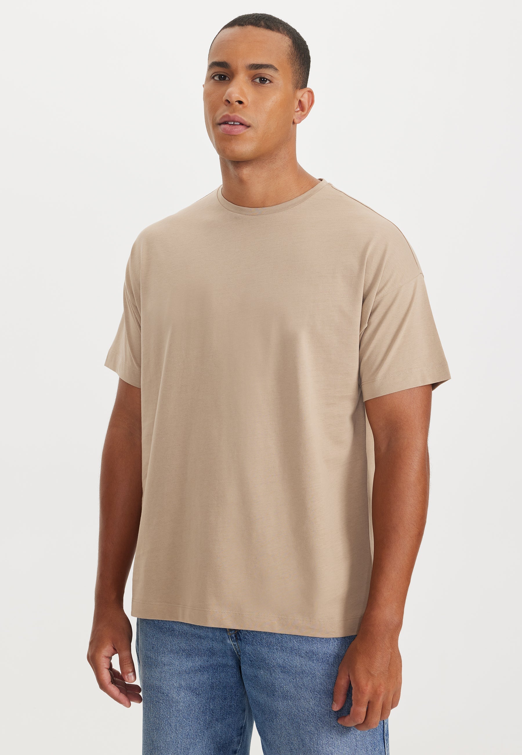 Açık Kahve Bisiklet Yaka Oversize Fit Pamuklu Basic Erkek T-Shirt THOMAS - T-Shirt - Westmark London EU(TR) Store Organik Pamuklu Sürdürülebilir Moda