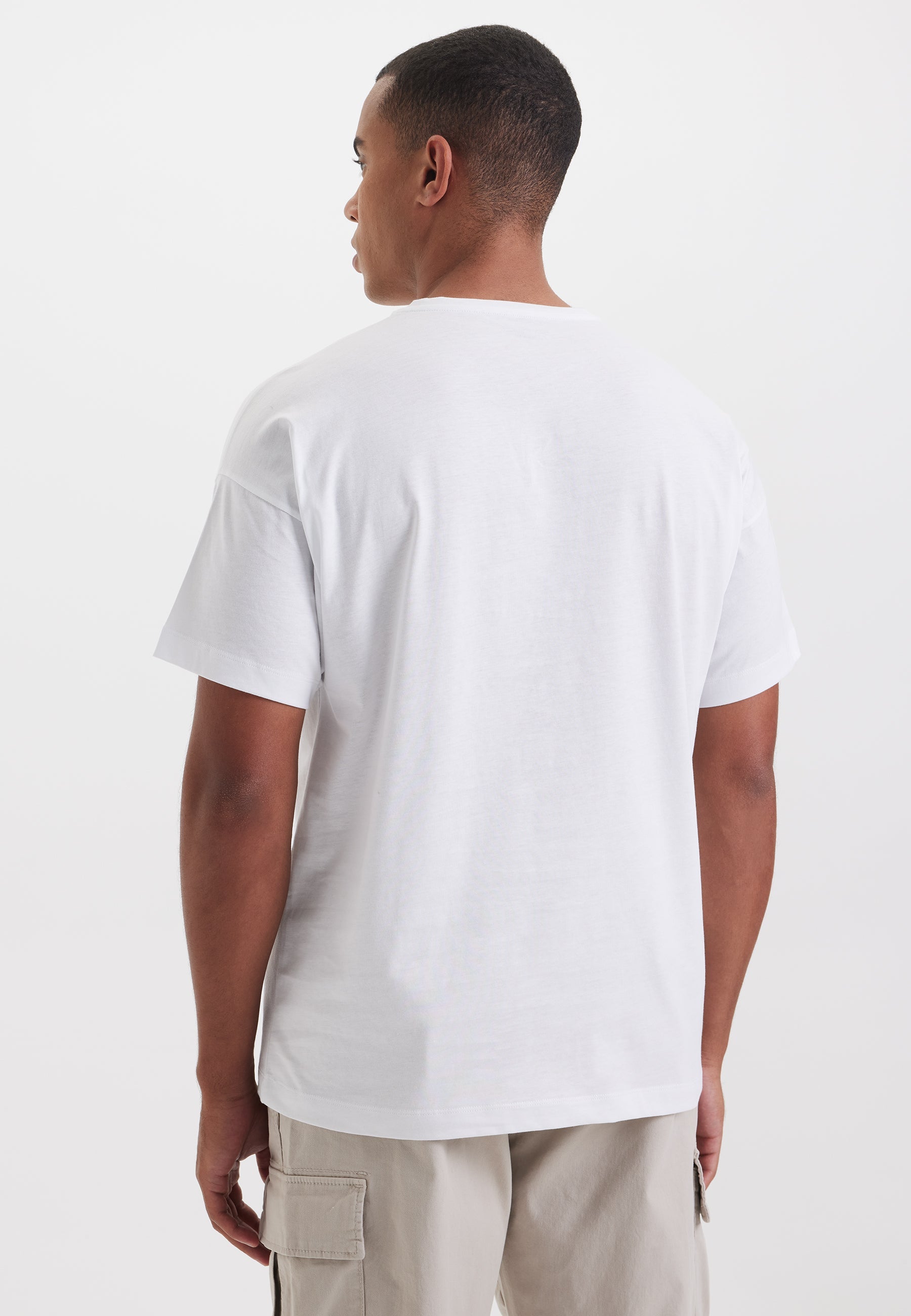 Beyaz Bisiklet Yaka Oversize Fit Pamuklu Basic Erkek T-Shirt THOMAS - T-Shirt - Westmark London EU(TR) Store Organik Pamuklu Sürdürülebilir Moda