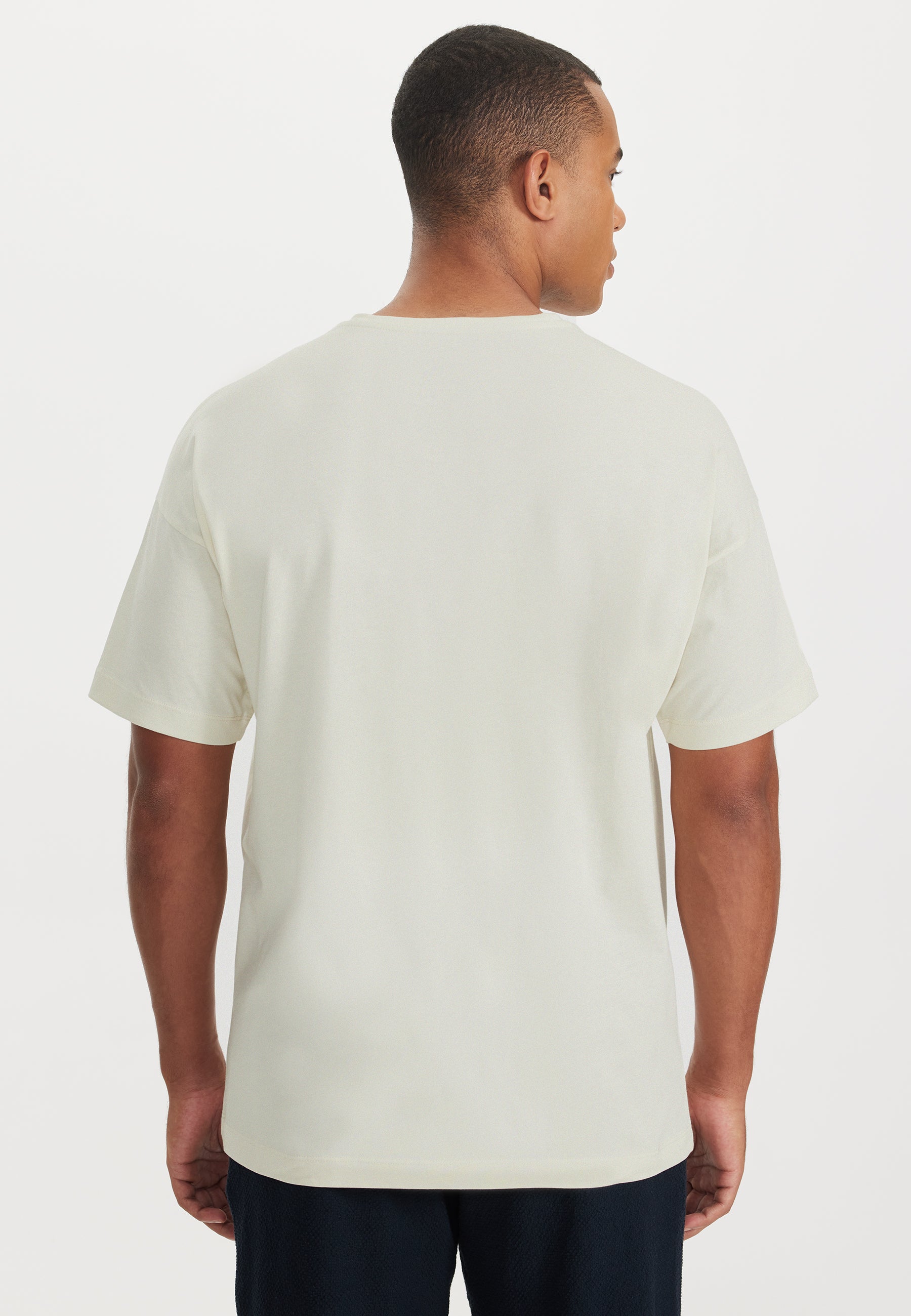 Bej Bisiklet Yaka Oversize Fit Pamuklu Basic Erkek T-Shirt THOMAS - T-Shirt - Westmark London EU(TR) Store Organik Pamuklu Sürdürülebilir Moda