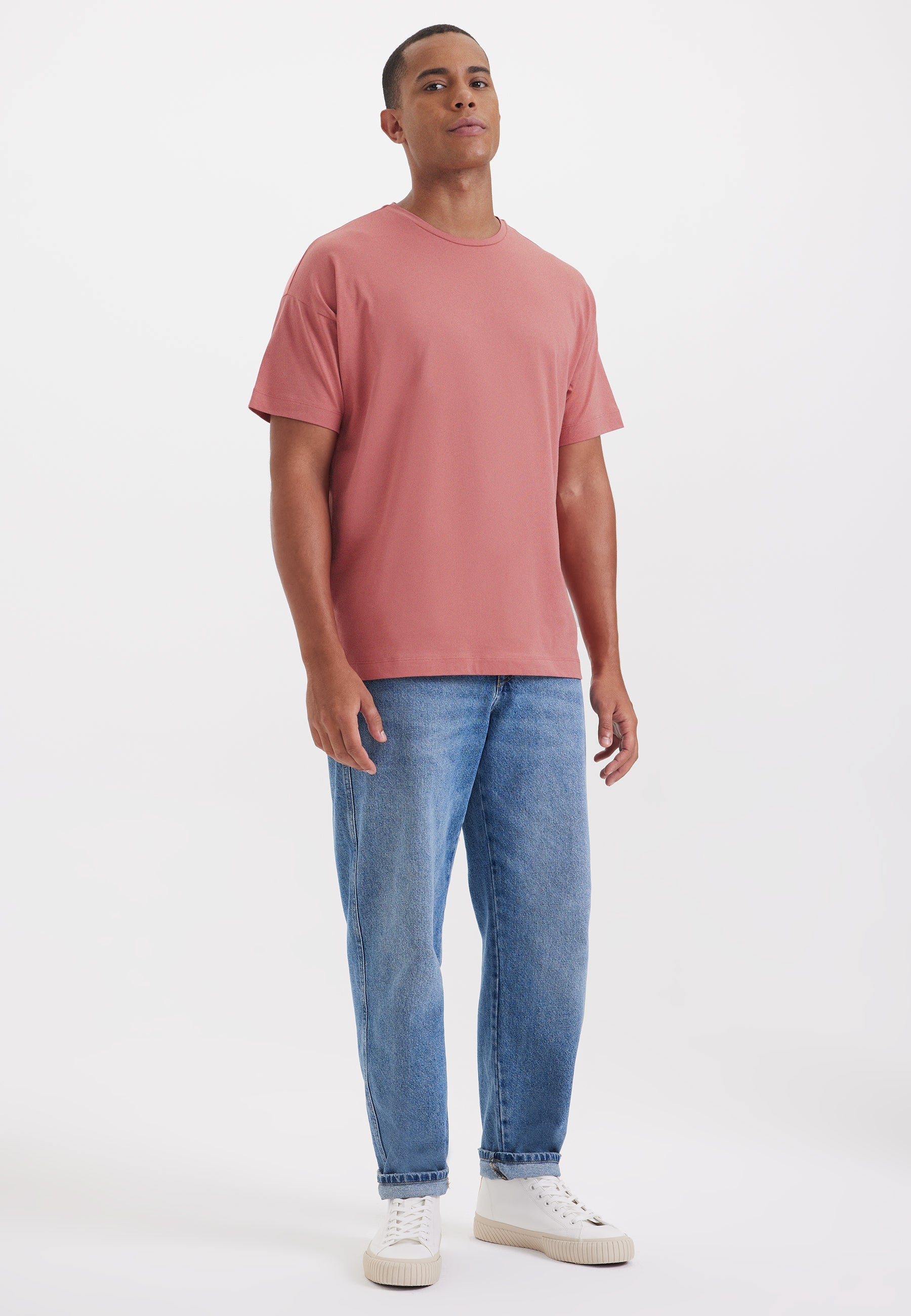 Kırmızı Bisiklet Yaka Oversize Fit Pamuklu Basic Erkek T-Shirt THOMAS - T-Shirt - Westmark London EU(TR) Store Organik Pamuklu Sürdürülebilir Moda