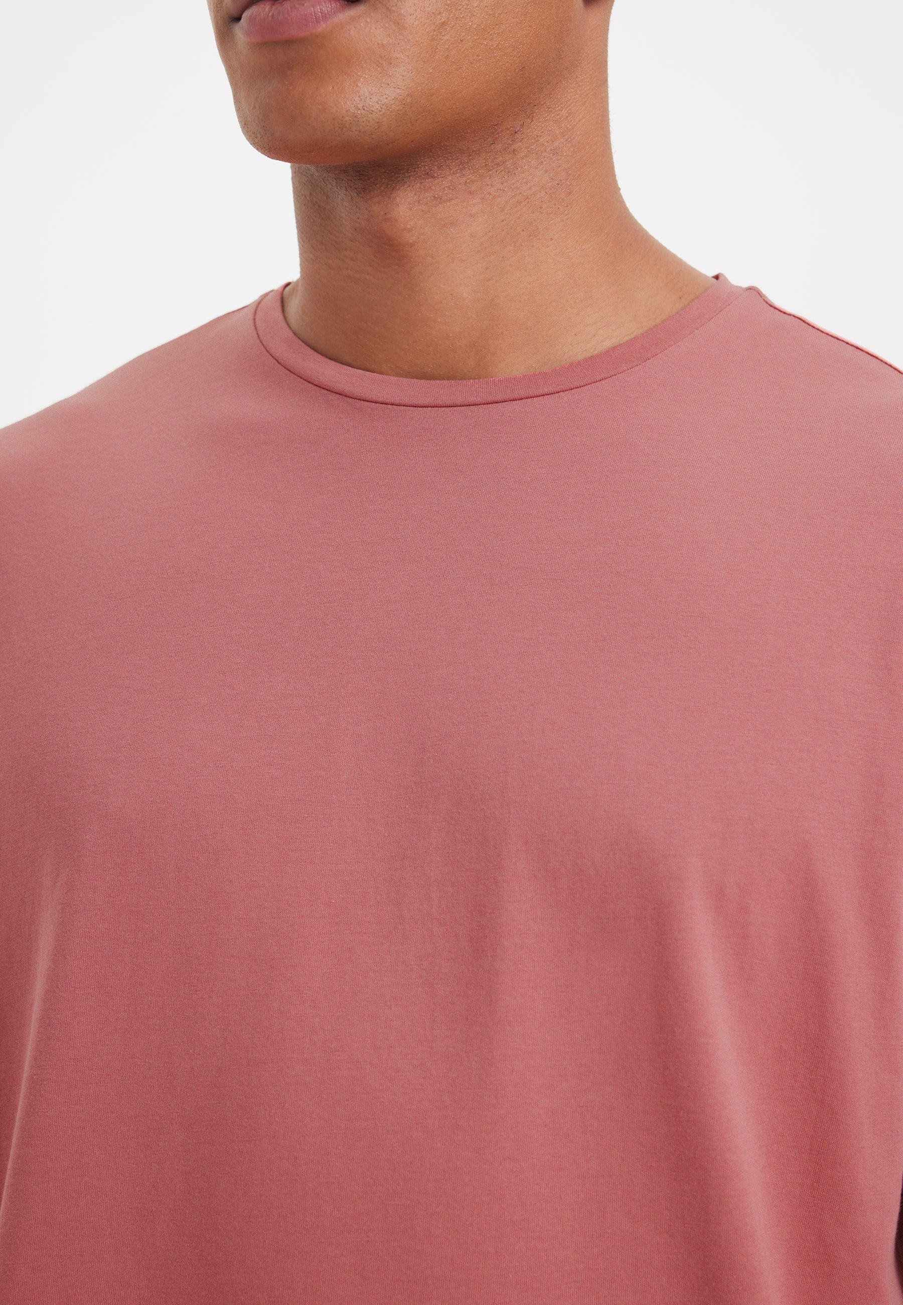 Kırmızı Bisiklet Yaka Oversize Fit Pamuklu Basic Erkek T-Shirt THOMAS - T-Shirt - Westmark London EU(TR) Store Organik Pamuklu Sürdürülebilir Moda