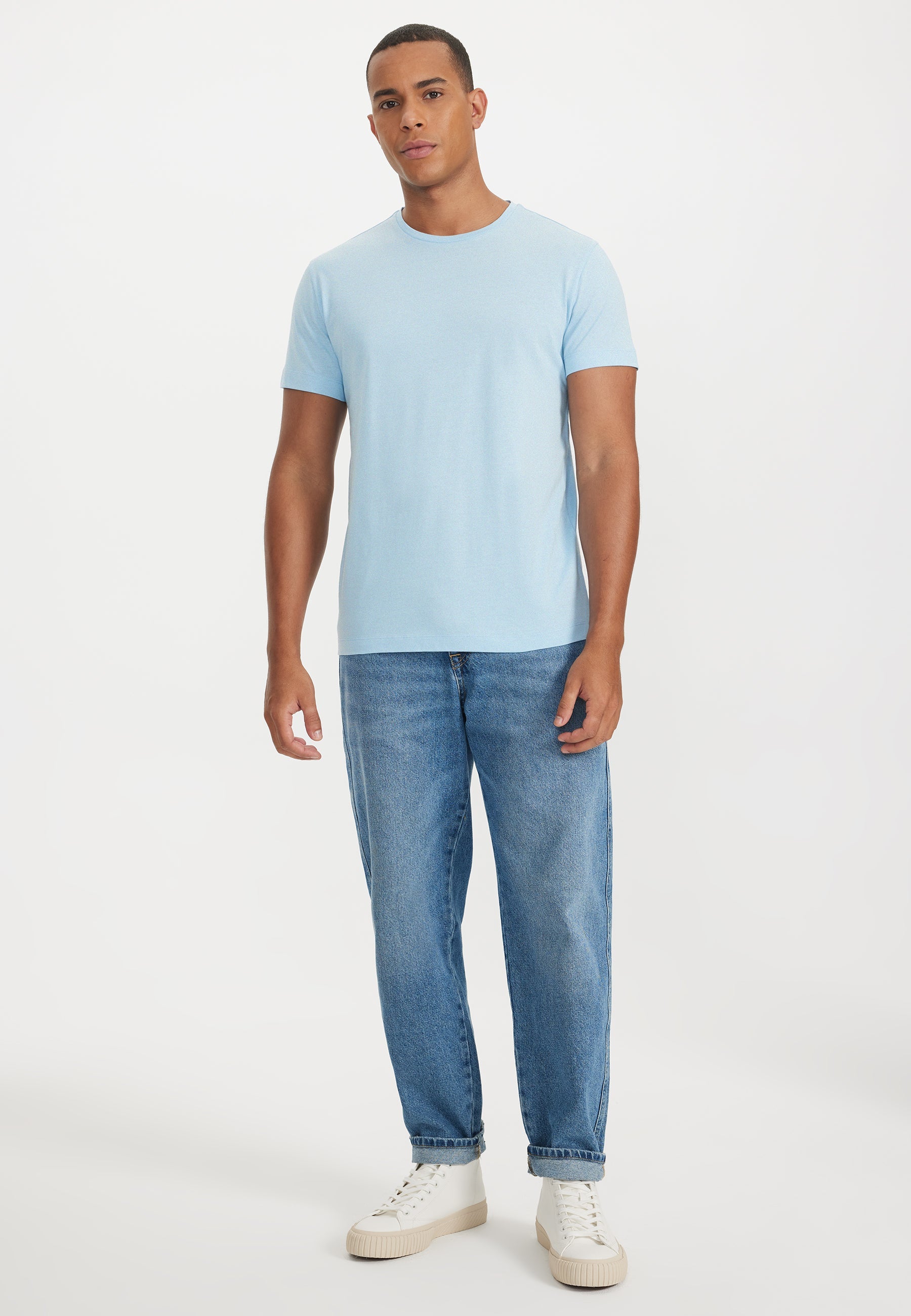 Beyaz ve Açık Mavi 2li Bisiklet Yaka Regular Fit Pamuklu Erkek T-Shirt DANIEL - T-Shirt - Westmark London EU(TR) Store Organik Pamuklu Sürdürülebilir Moda