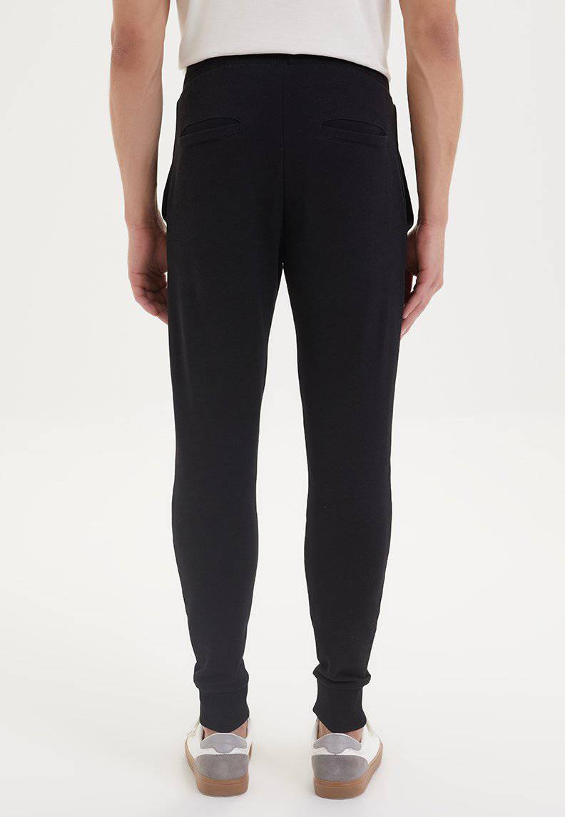 ESSENTIALS JOGGER in Black - Sweatpant - Westmark London EU(TR) Store Organik Pamuklu Sürdürülebilir Moda