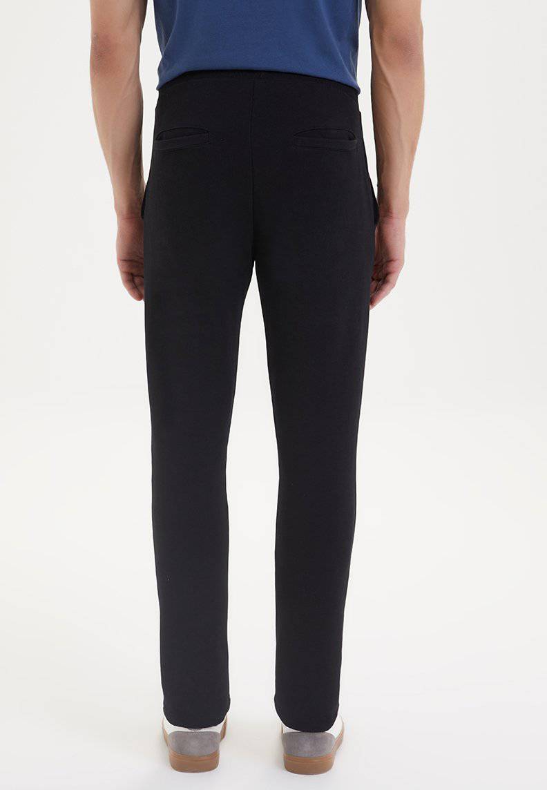 ESSENTIALS SWEATPANT in Black - Sweatpant - Westmark London EU(TR) Store Organik Pamuklu Sürdürülebilir Moda