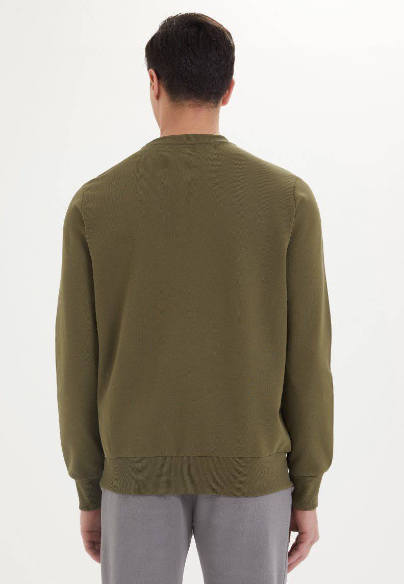 ESSENTIALS SWEAT in Dark Olive - Sweatshirt - Westmark London EU(TR) Store Organik Pamuklu Sürdürülebilir Moda