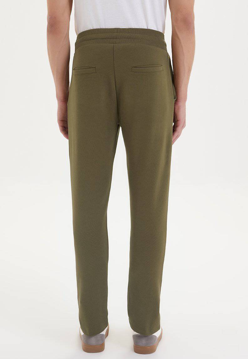 ESSENTIALS SWEATPANT in Dark Olive - Sweatpant - Westmark London EU(TR) Store Organik Pamuklu Sürdürülebilir Moda