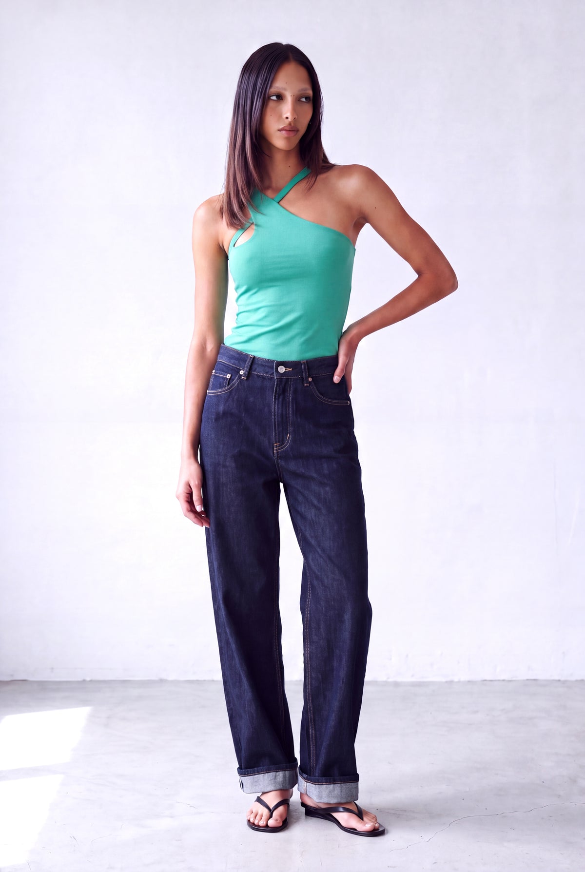 Mint Yeşil Kadın Mint Yeşil Modal / Pamuk Karışımlı Asimetrik yaka Kolsuz Tek Omuz Çapraz Askı Detaylı T-Shirt PAULINE - Top - Westmark London EU(TR) Store Organik Pamuklu Sürdürülebilir Moda