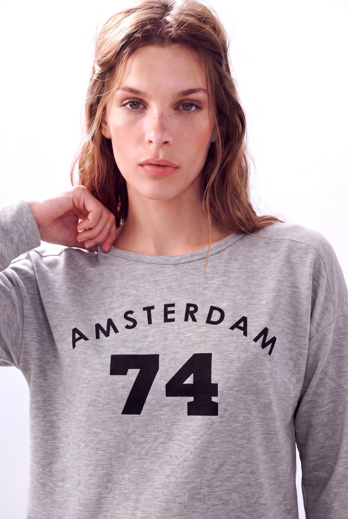 Gri Melanj Kadın Gri Melanj Viskon Karışımlı Bisiklet Yaka Uzun Kollu Baskılı Sweatshirt NATALIE - Top - Westmark London EU(TR) Store Organik Pamuklu Sürdürülebilir Moda