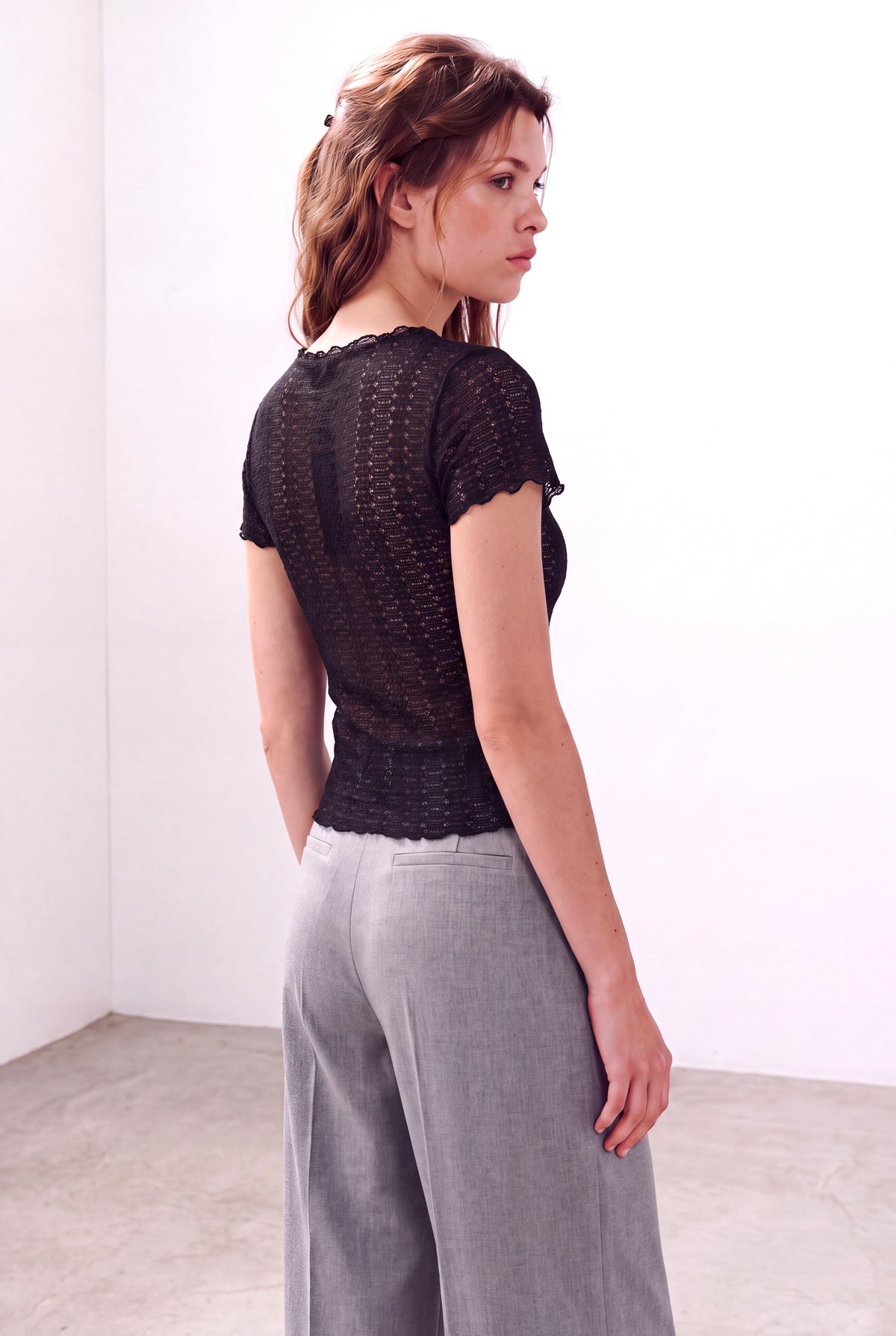 Siyah Kadın Siyah Ajurlu Bisiklet Yaka Kısa Kollu Baby Overlock Detaylı Bluz AJOUR - Top - Westmark London EU(TR) Store Organik Pamuklu Sürdürülebilir Moda
