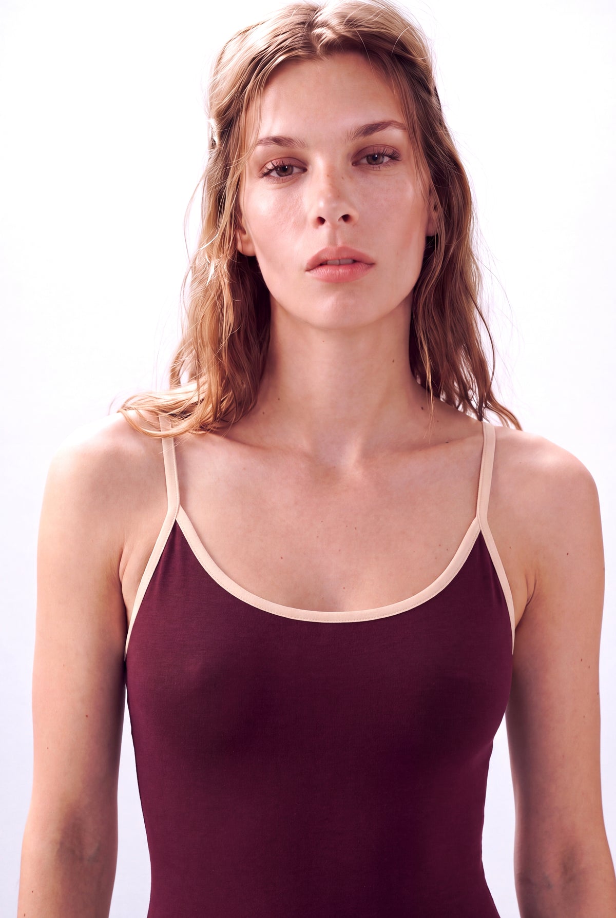Bordo Kadın Bordo Pamuklu Askılı Kolsuz Renkli Biyeli Body PHOEBE - Bodysuit - Westmark London EU(TR) Store Organik Pamuklu Sürdürülebilir Moda