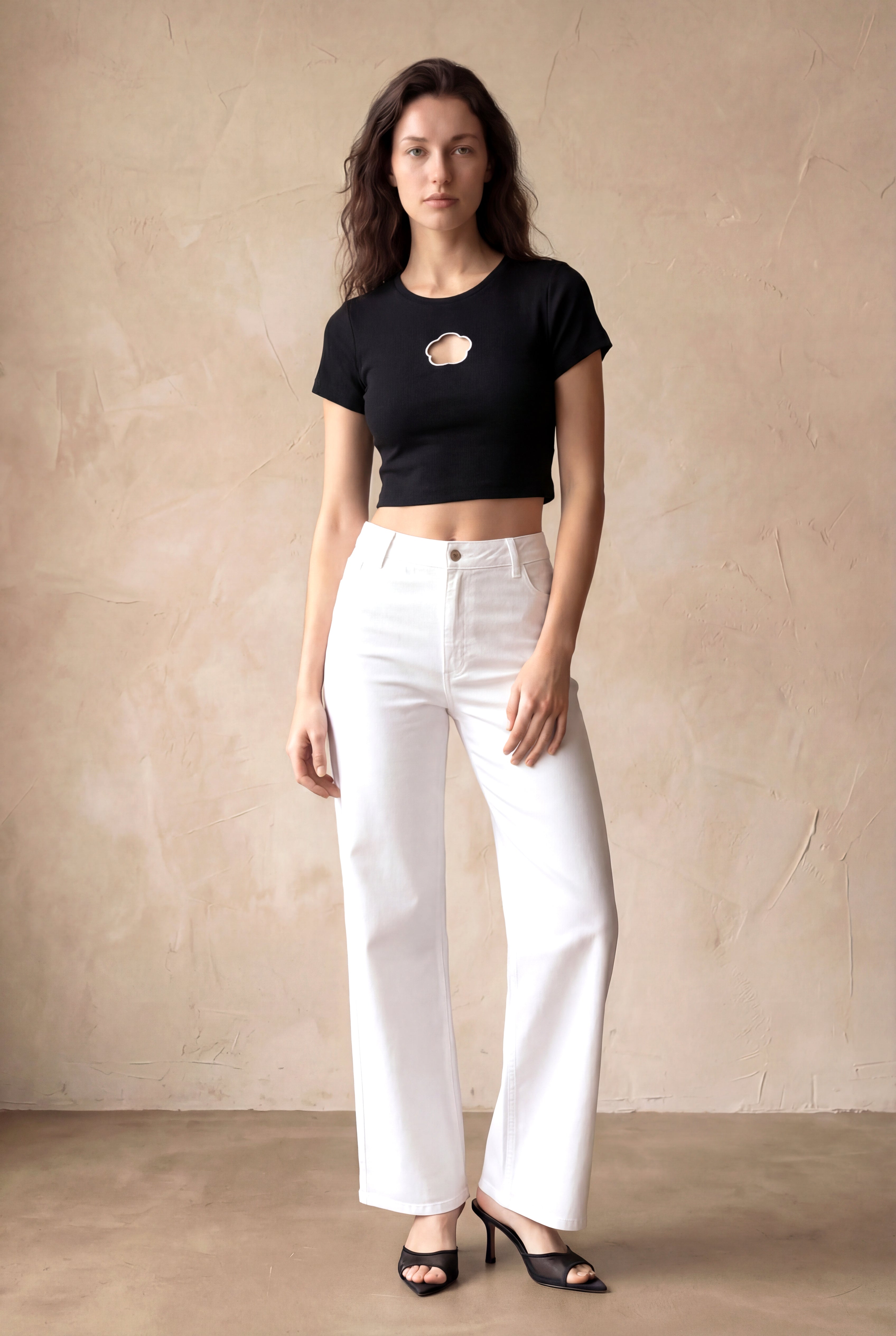 Kadın Regular Fit Bisiklet Yaka Pamuk / Elastan Kısa Kol Siyah Düğmeli Kazak SOLE - Top - Westmark London EU(TR) Store Organik Pamuklu Sürdürülebilir Moda