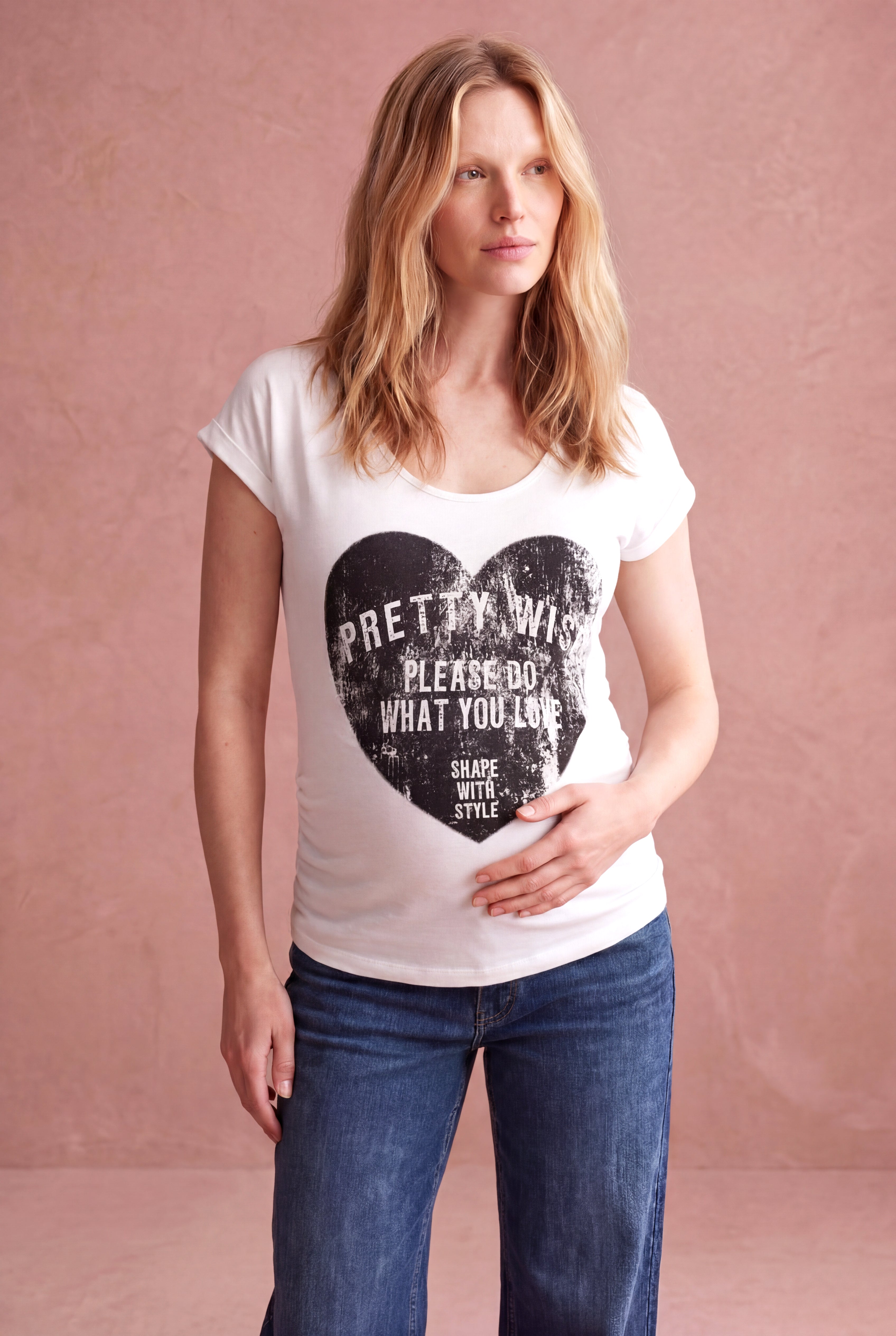 Hamile ve Lohusa Ekru Pamuklu Bisiklet Yaka Kısa Kollu Emzirme Fonskiyonlu Baskılı T-Shirt HARPER