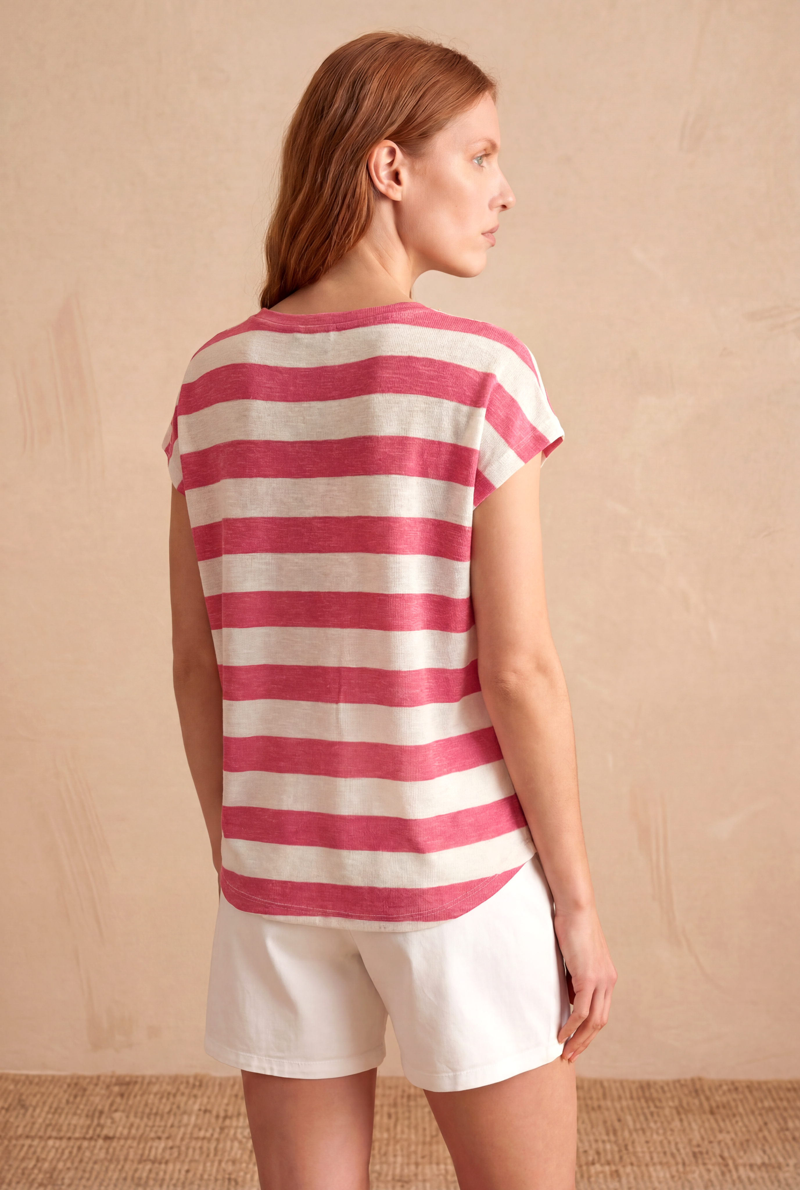 Kadın Regular Fit Bisiklet Yaka Kısa Kol Ekru / Fuşya Çizgili Viskon / Elastan T-Shirt WILDA - Top - Westmark London EU(TR) Store Organik Pamuklu Sürdürülebilir Moda