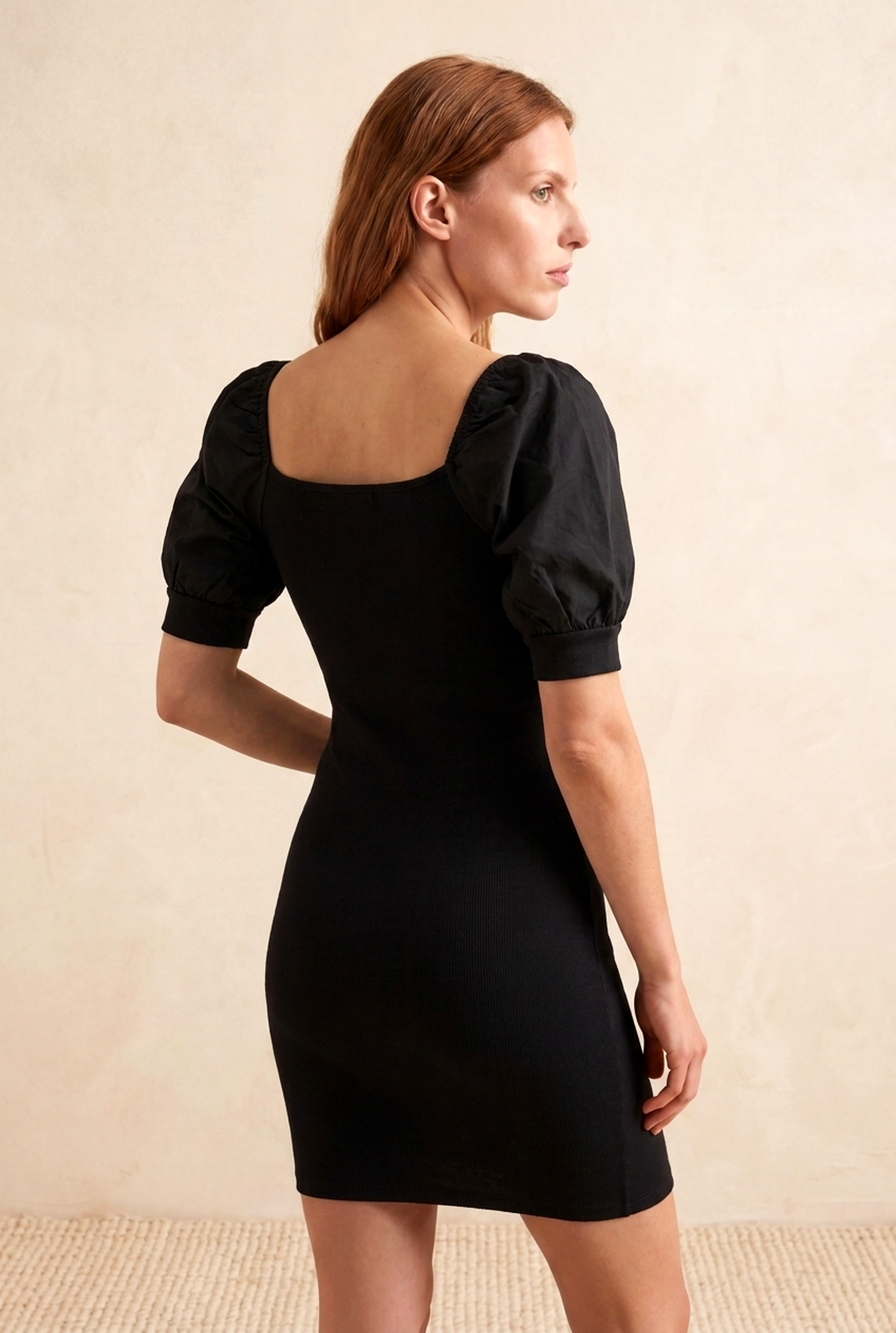 Kadın Slim Fit Kare Yaka Yarım Balon Kol Siyah Pamuklu Fitilli Ribana Mini Elbise GABRIELA - Dress - Westmark London EU(TR) Store Organik Pamuklu Sürdürülebilir Moda