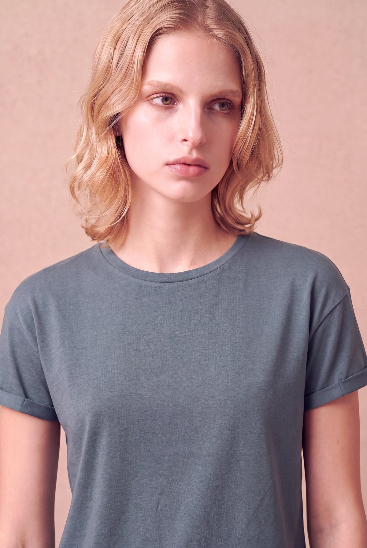 Kadın Modal / Pamuk Gri Katlamalı Kısa Kol Detaylı Düşük Omuz Bisiklet Yaka T-Shirt PALMA