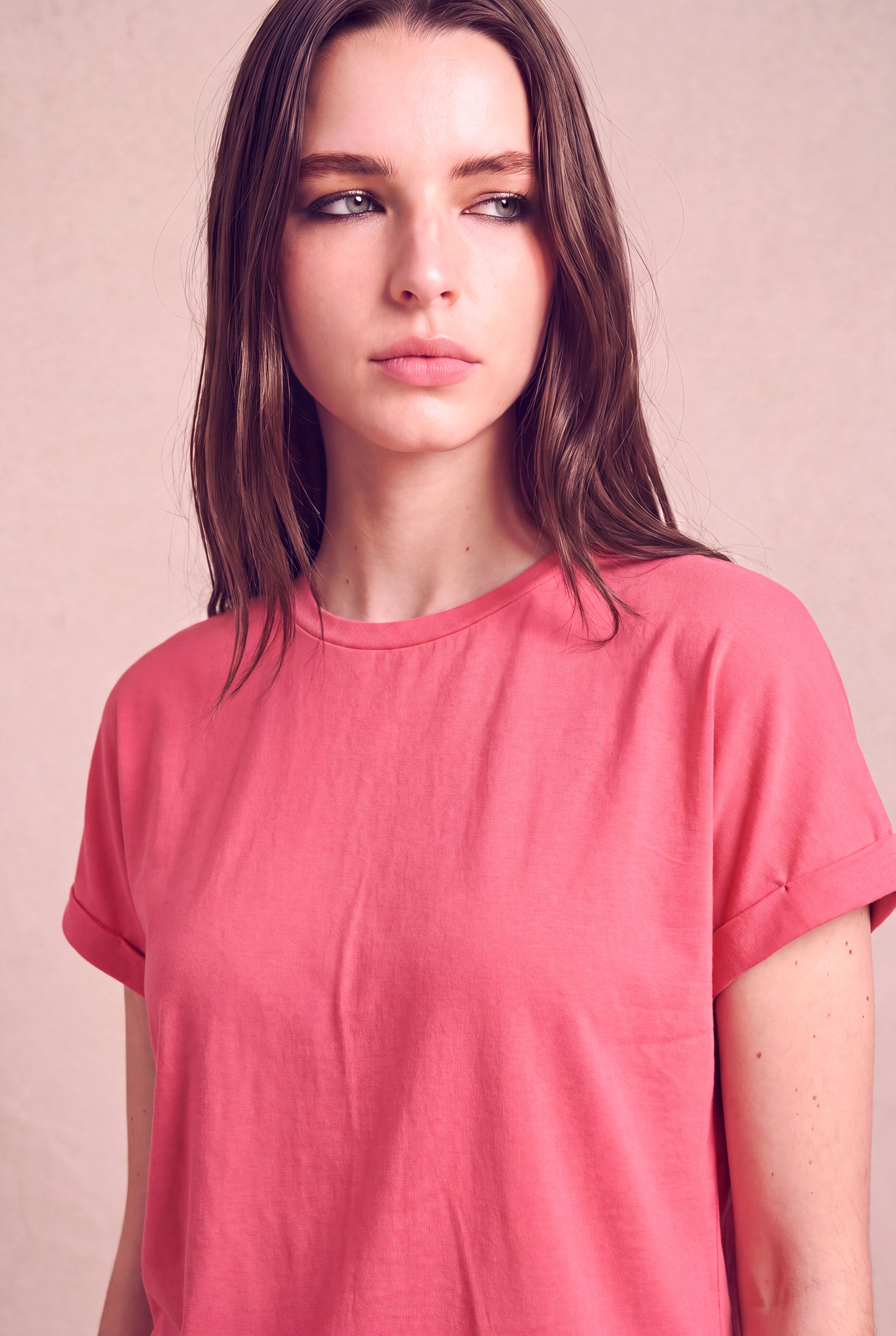Kadın Modal / Pamuk Pembe Katlamalı Kısa Kol Bisiklet Yaka Rahat Kesim T-Shirt SILJE