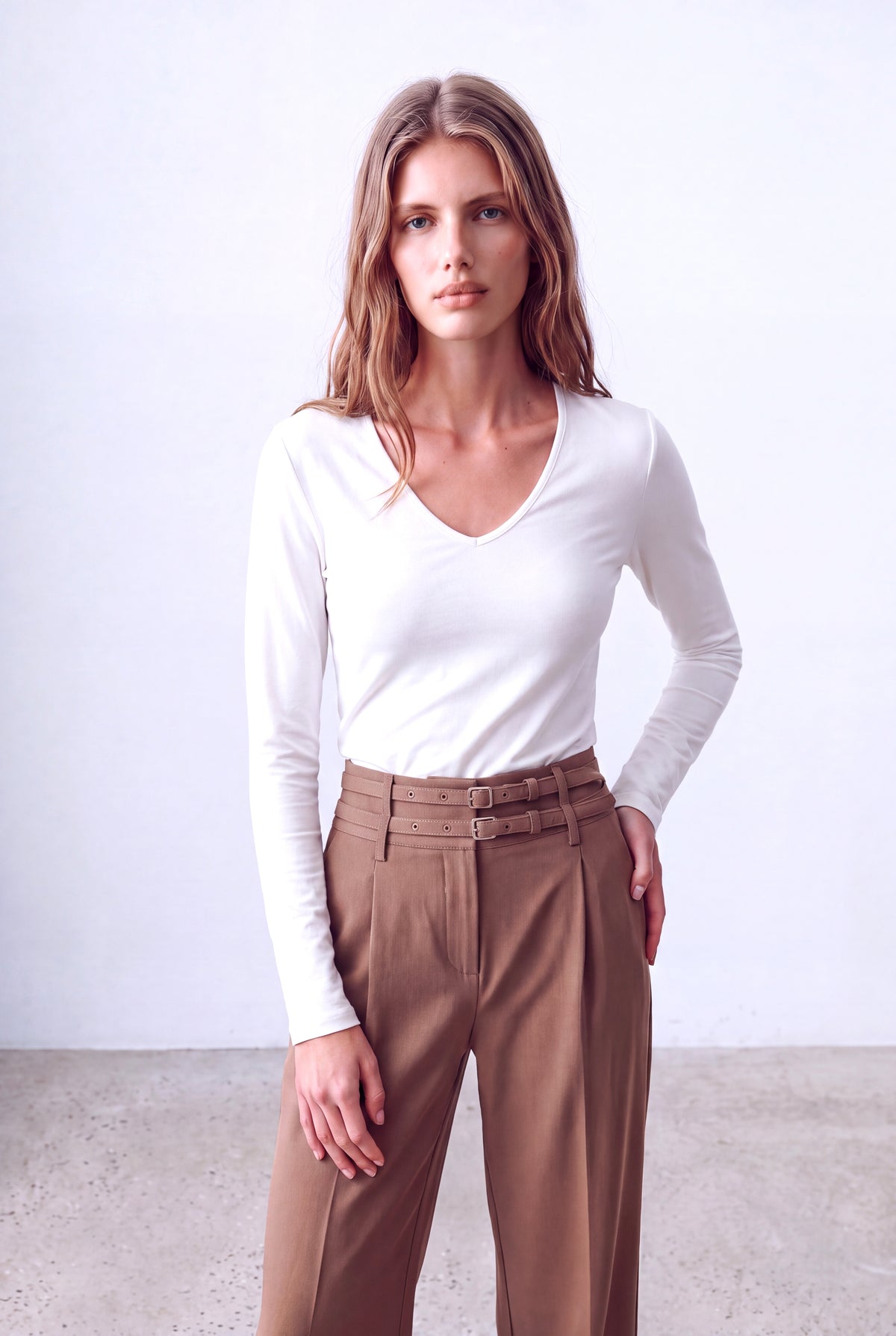 Beyaz Kadın Beyaz Pamuklu V Yaka Uzun Kollu Büküm Detaylı Sırt Dekolteli Crop Bluz LEXI - Top - Westmark London EU(TR) Store Organik Pamuklu Sürdürülebilir Moda