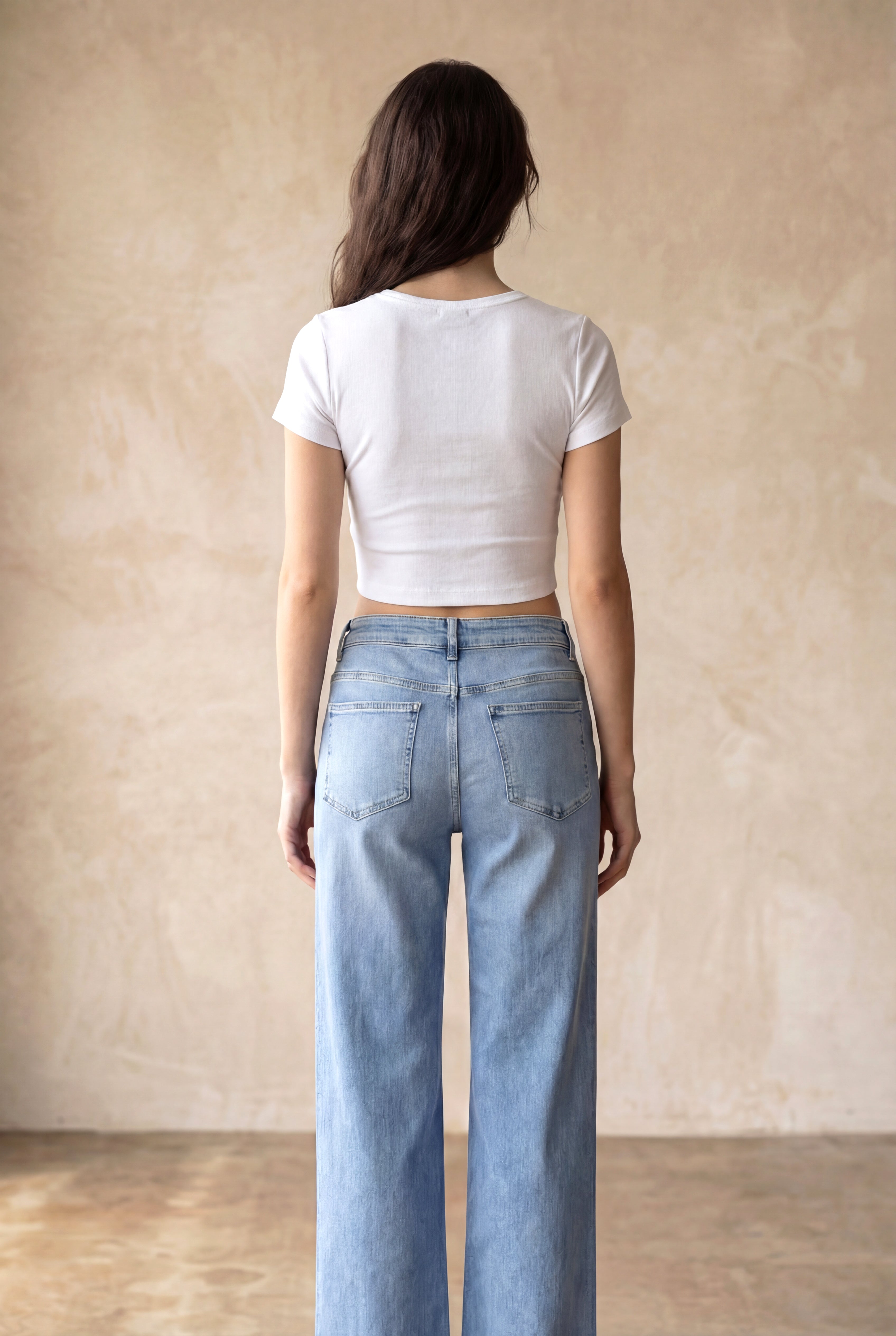 Kadın Regular Fit Bisiklet Yaka Pamuk / Elastan Kısa Kol Beyaz Düğmeli Kazak SOLE - Top - Westmark London EU(TR) Store Organik Pamuklu Sürdürülebilir Moda