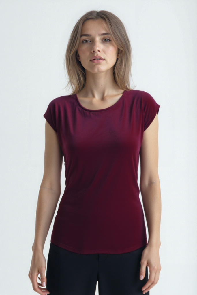 Kırmızı Bisiklet Yaka Pamuklu Kadın Kısa Kollu T-Shirt BETTY O-NECK TOP