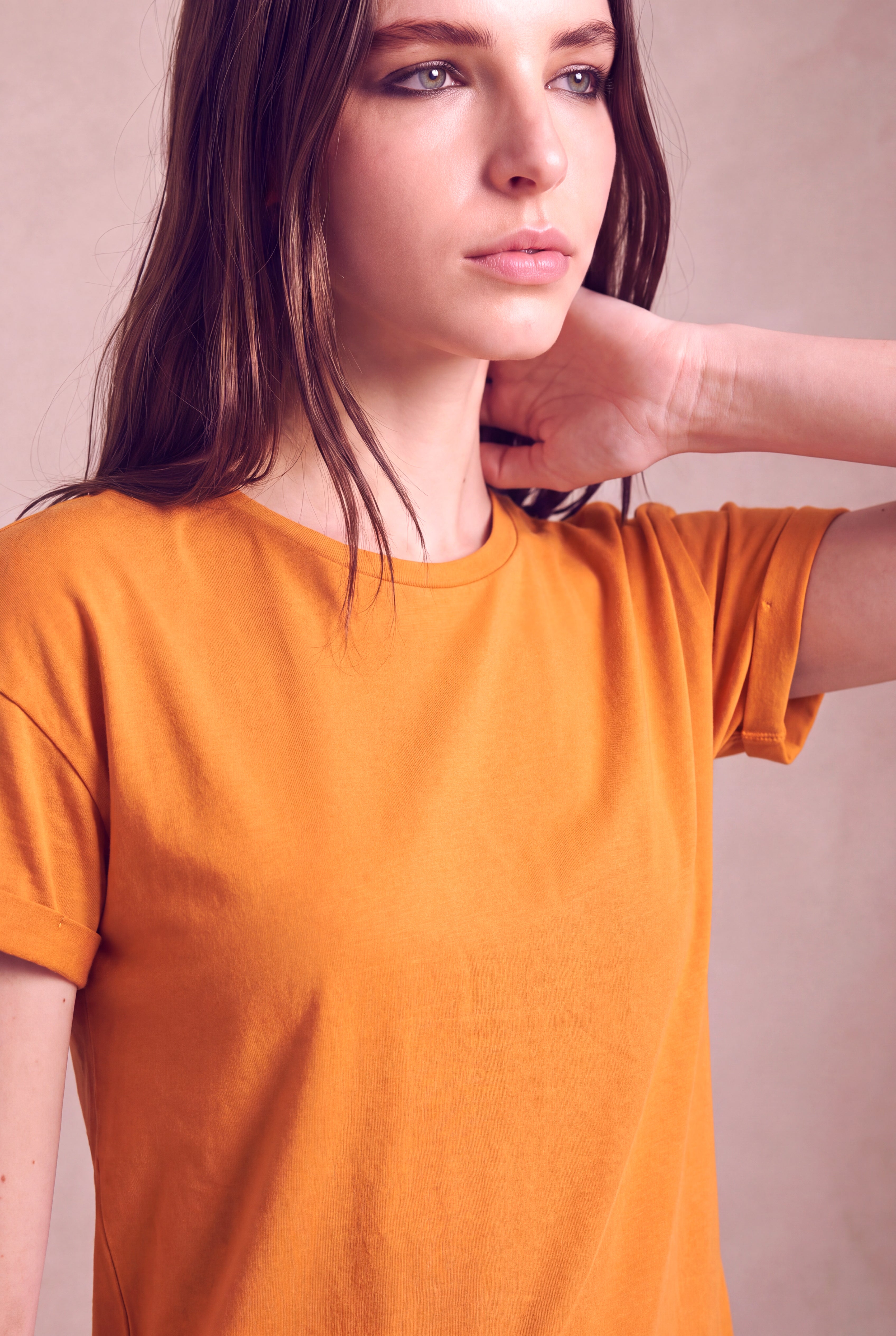 Kadın Modal / Pamuk Altın Sarısı Katlamalı Kısa Kol Detaylı Düşük Omuz Bisiklet Yaka T-Shirt PALMA